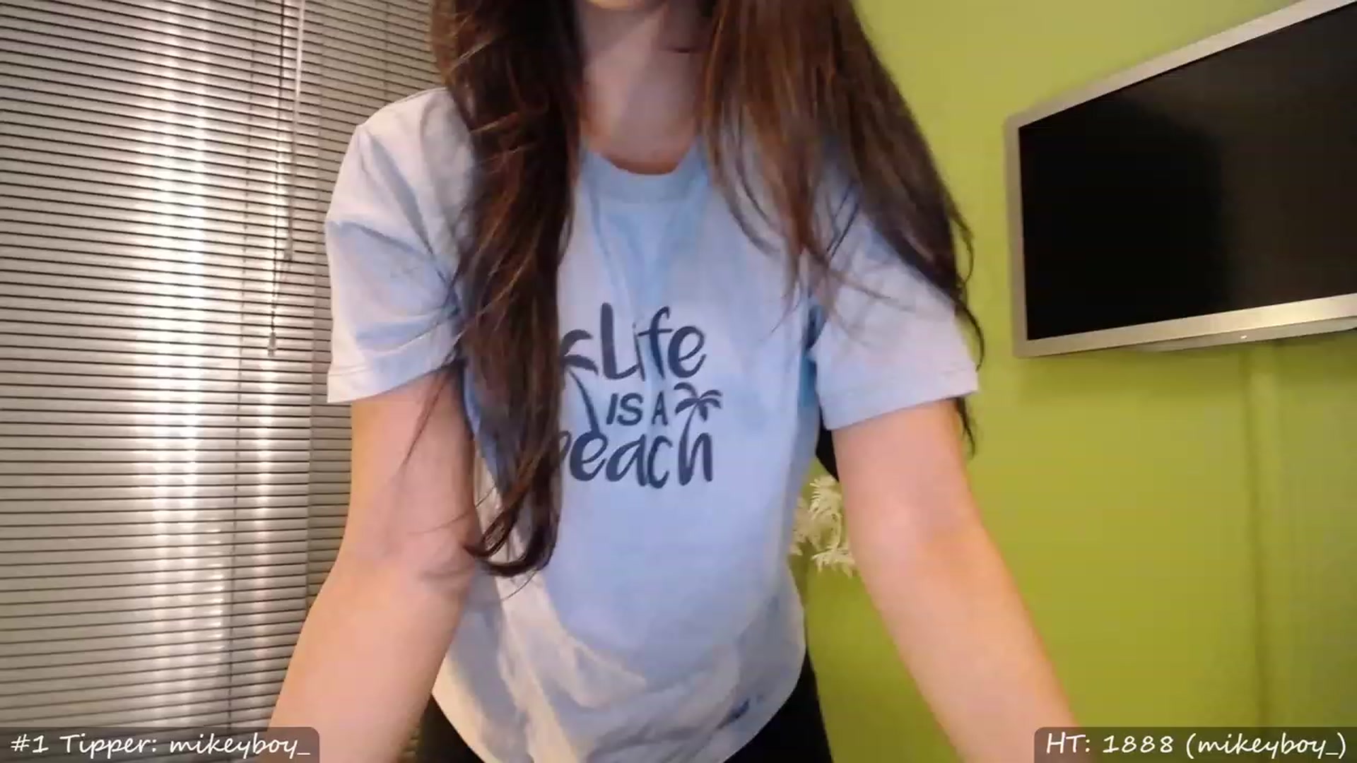Gallery image thumbnail from MissMasie's myfreecams stream on, 04/30/2023, 24:34 image 11 of 20