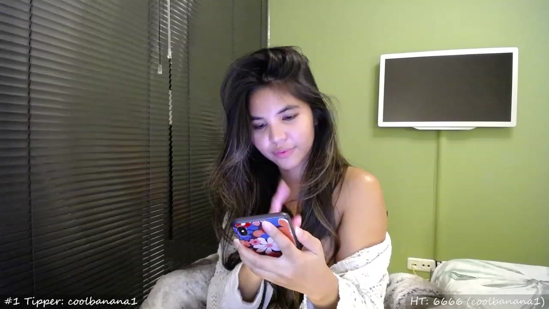 Gallery image thumbnail from MissMasie's myfreecams stream on, 07/15/2023, 23:32 image 9 of 20