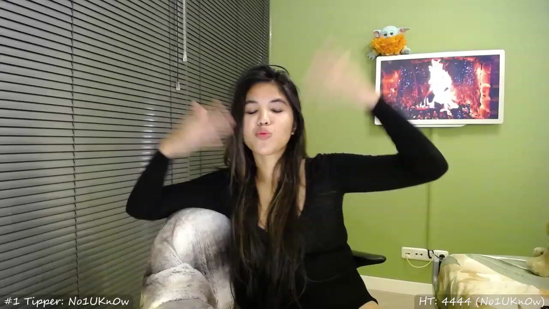 Gallery image thumbnail from MissMasie's myfreecams stream on, 07/22/2023, 23:21 image 2 of 20