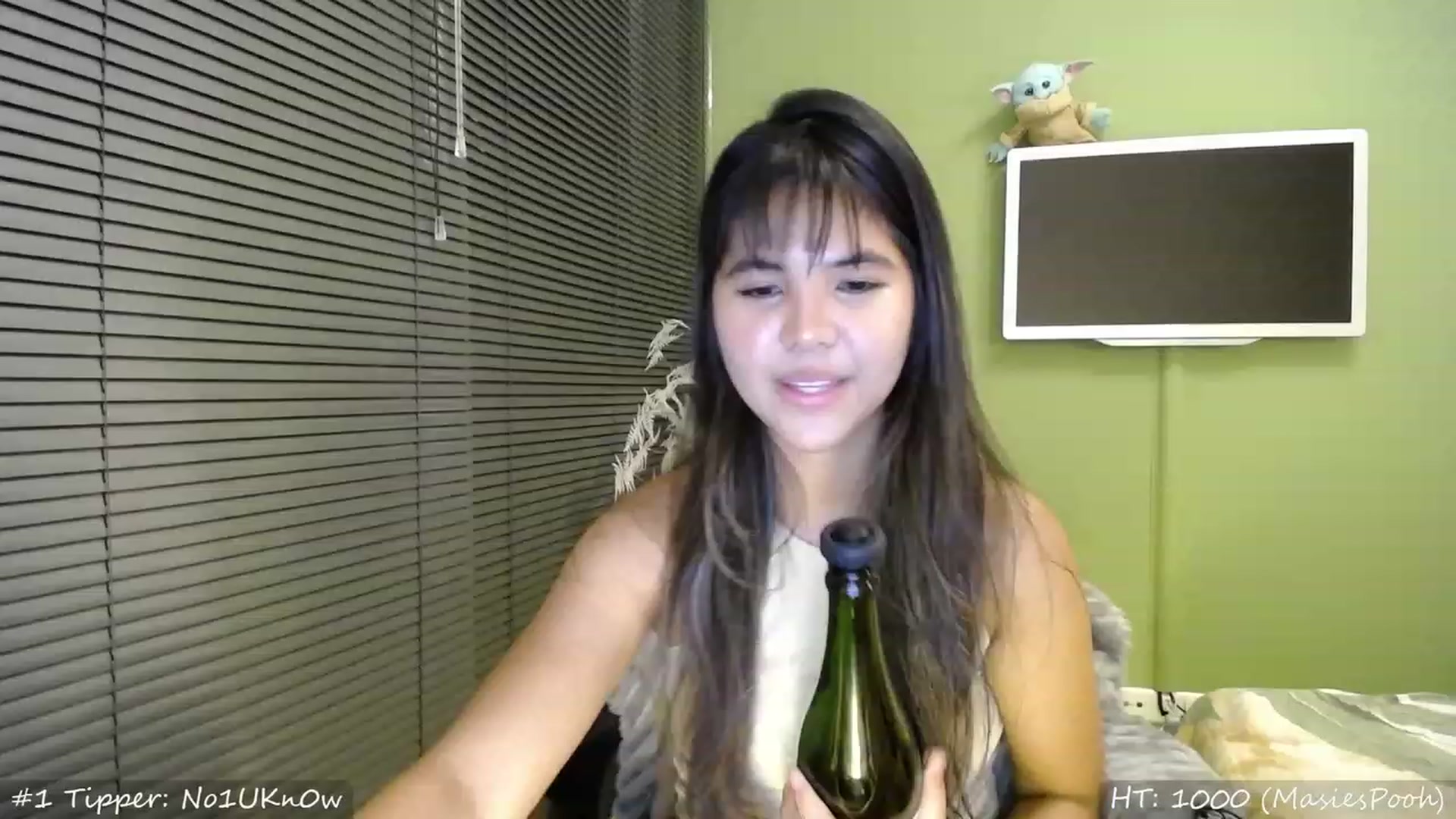 Gallery image thumbnail from MissMasie's myfreecams stream on, 08/12/2023, 21:16 image 11 of 20