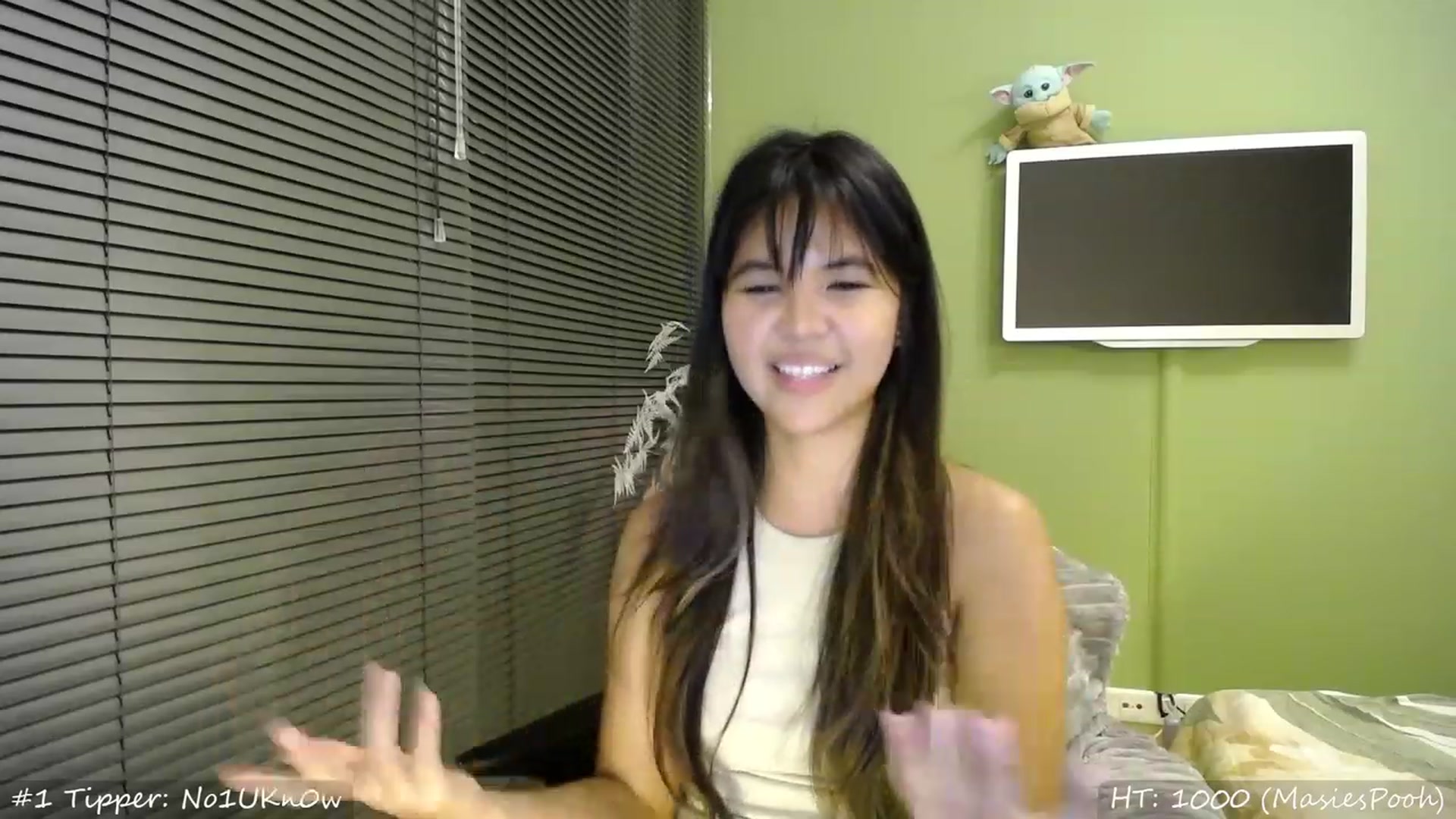 Gallery image thumbnail from MissMasie's myfreecams stream on, 08/12/2023, 21:16 image 12 of 20
