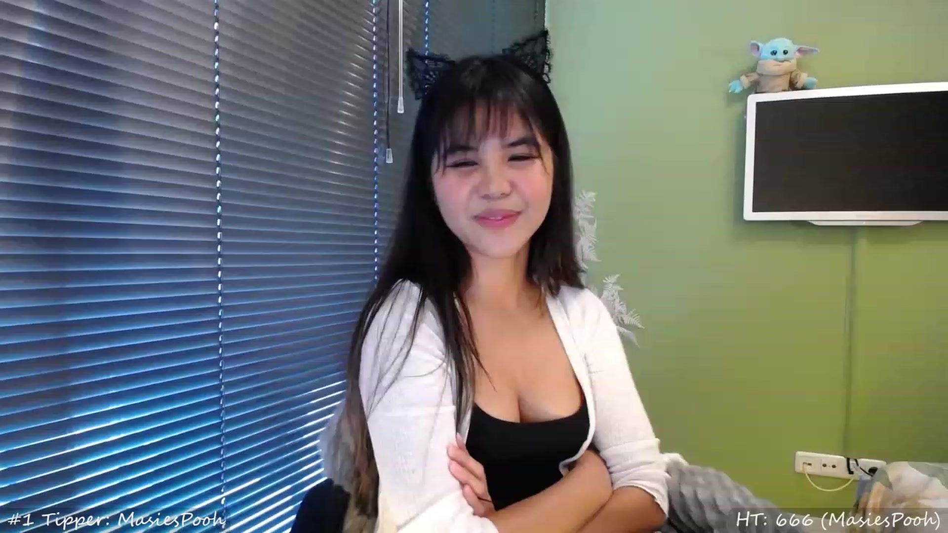 Gallery image thumbnail from MissMasie's myfreecams stream on, 08/13/2023, 18:00 image 6 of 20