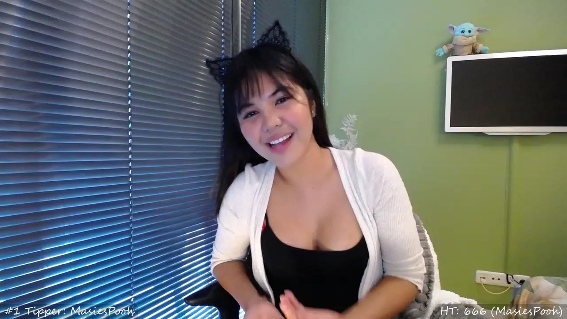 Gallery image thumbnail from MissMasie's myfreecams stream on, 08/13/2023, 18:00 image 8 of 20