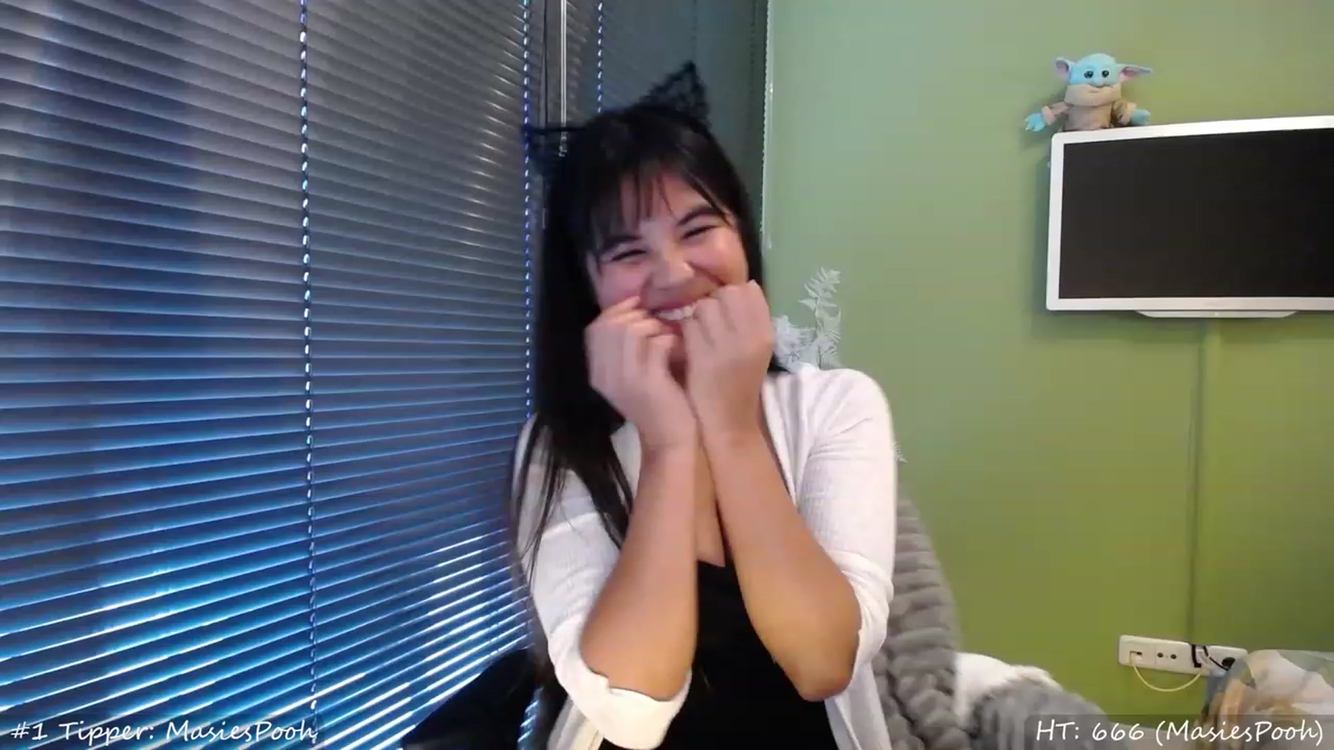 Gallery image thumbnail from MissMasie's myfreecams stream on, 08/13/2023, 18:00 image 10 of 20