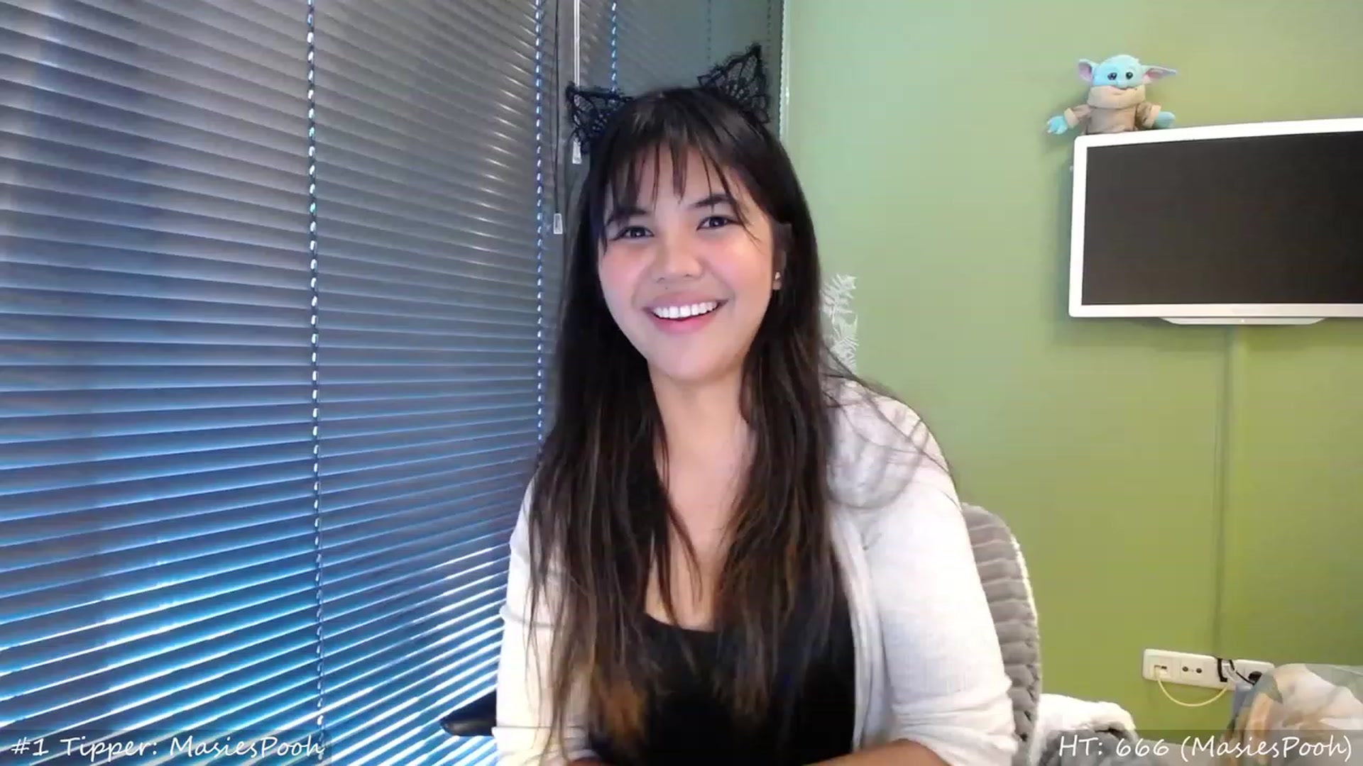 Gallery image thumbnail from MissMasie's myfreecams stream on, 08/13/2023, 18:00 image 17 of 20