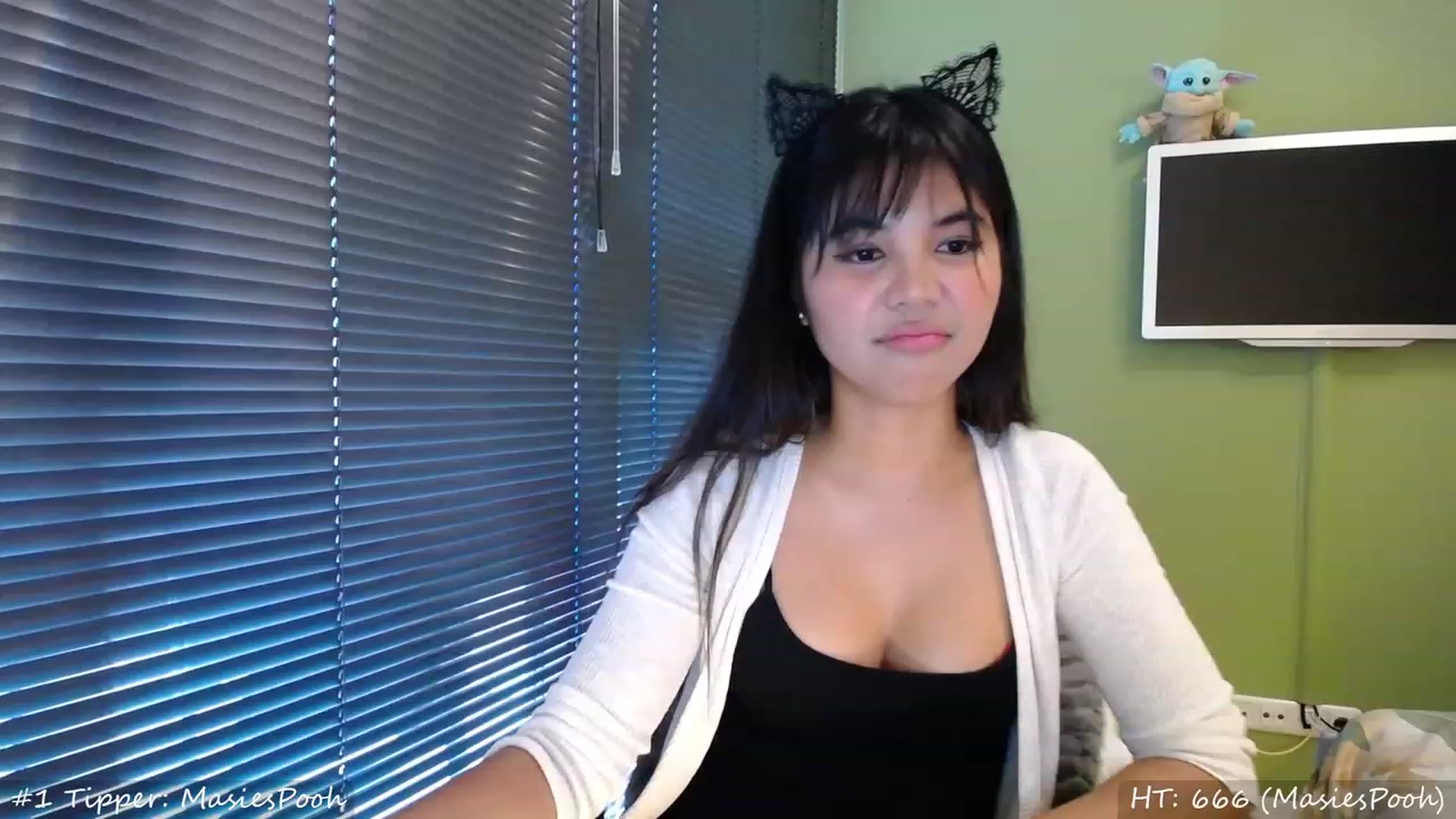Gallery image thumbnail from MissMasie's myfreecams stream on, 08/13/2023, 18:00 image 15 of 20