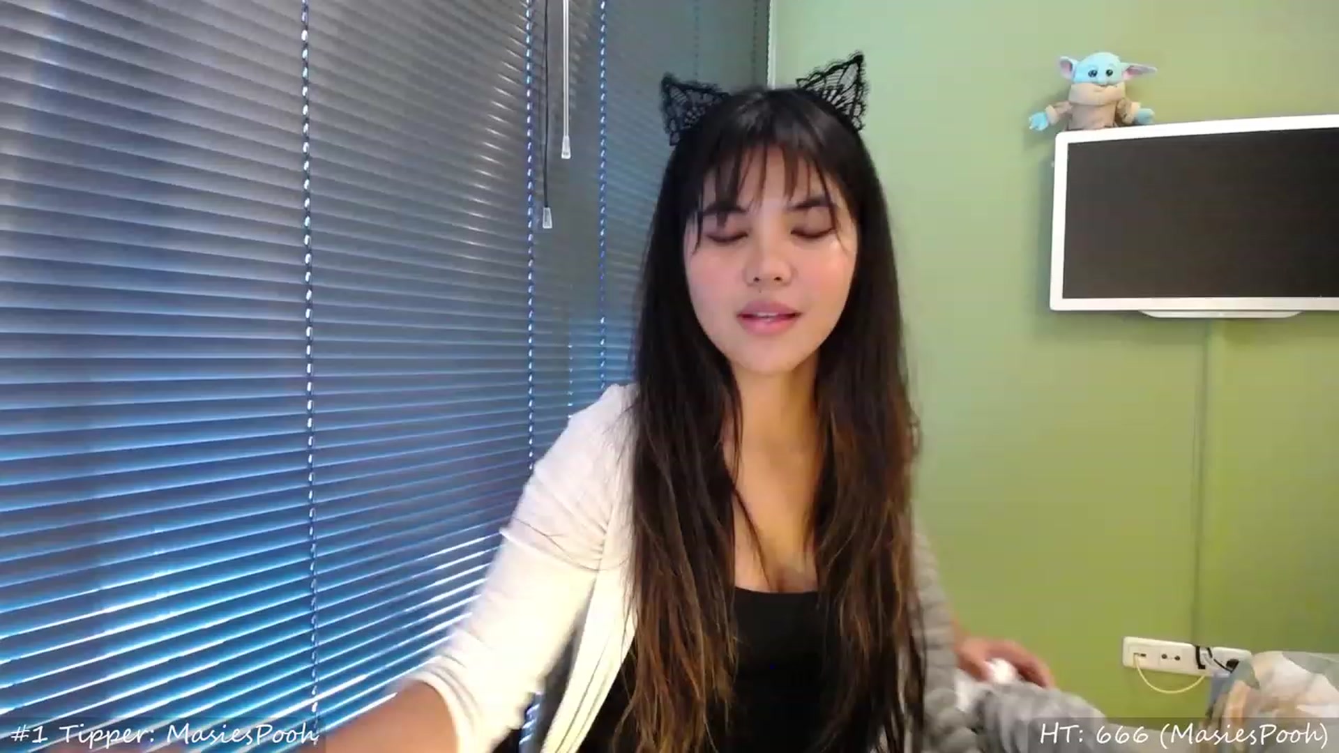 Gallery image thumbnail from MissMasie's myfreecams stream on, 08/13/2023, 18:00 image 16 of 20