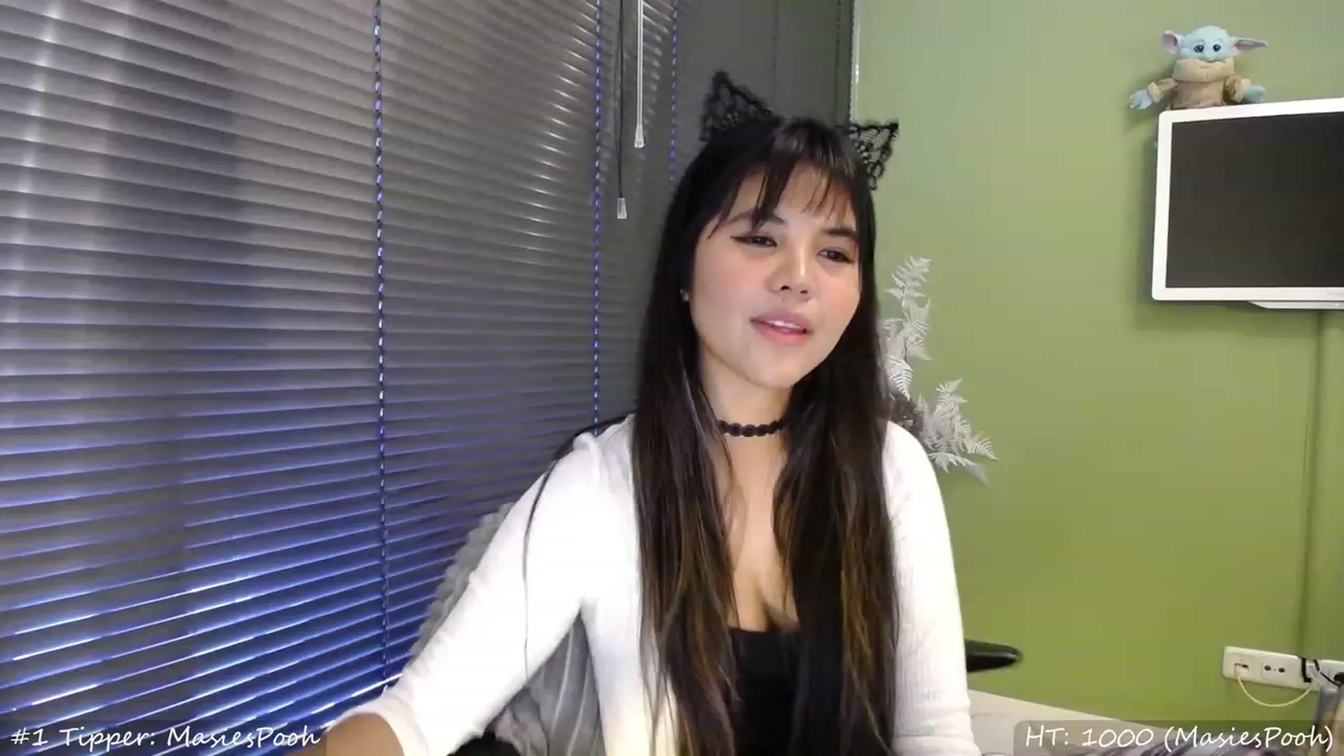 Gallery image thumbnail from MissMasie's myfreecams stream on, 08/13/2023, 19:50 image 7 of 20