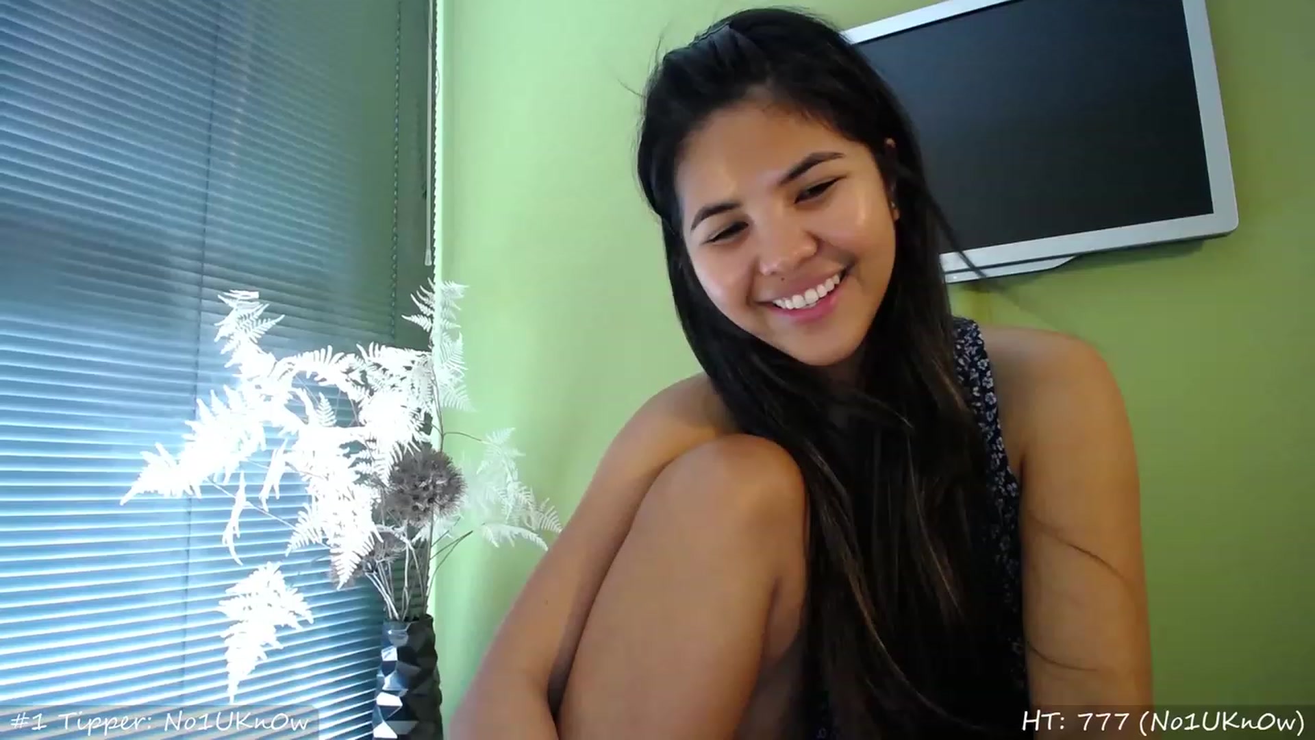 Gallery image thumbnail from MissMasie's myfreecams stream on, 08/19/2023, 10:08 image 7 of 20