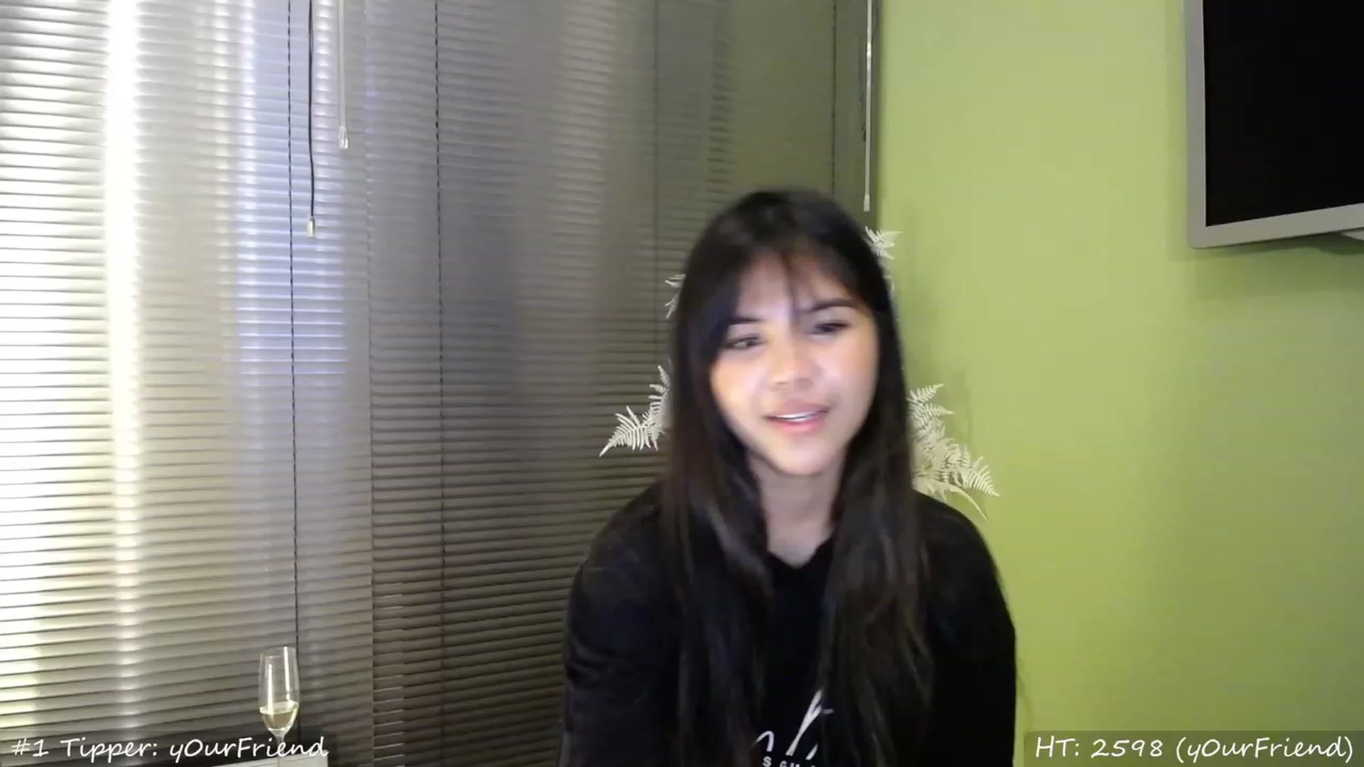 Gallery image thumbnail from MissMasie's myfreecams stream on, 08/19/2023, 23:44 image 12 of 20
