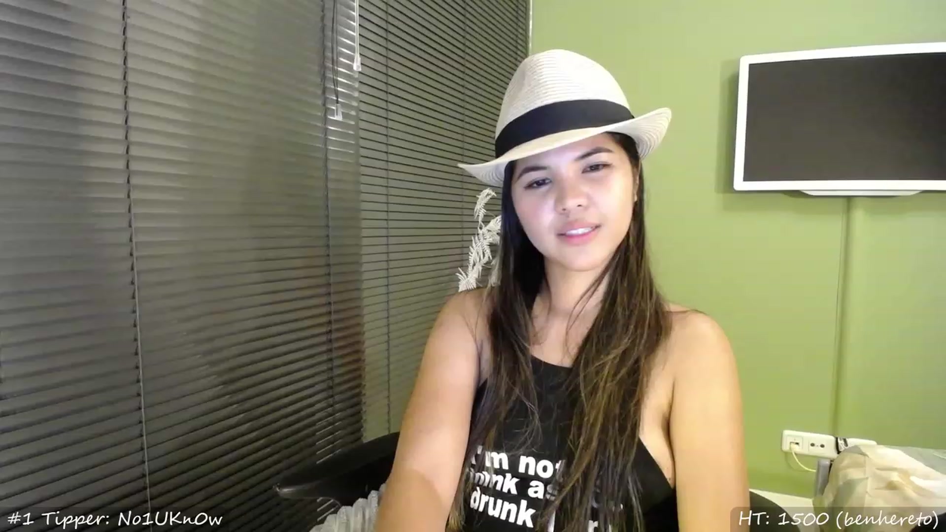 Gallery image thumbnail from MissMasie's myfreecams stream on, 08/27/2023, 22:00 image 13 of 20