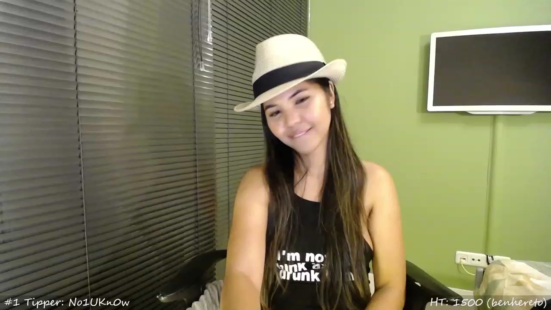 Gallery image thumbnail from MissMasie's myfreecams stream on, 08/27/2023, 22:00 image 15 of 20