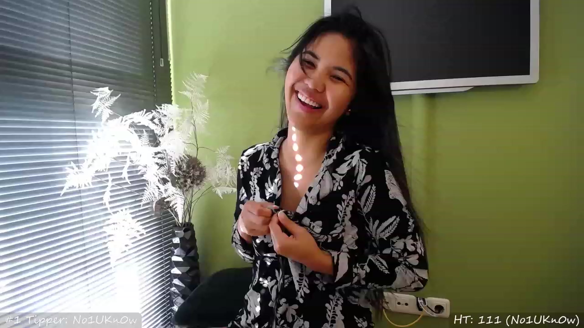Gallery image thumbnail from MissMasie's myfreecams stream on, 08/29/2023, 07:34 image 8 of 20