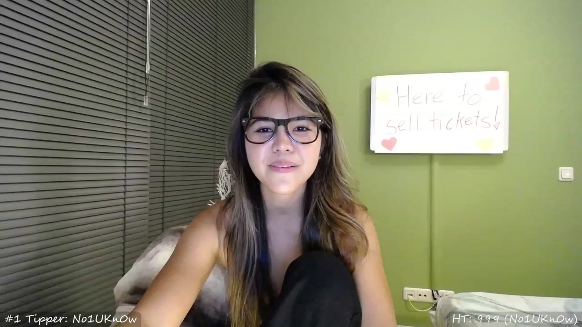 Gallery image thumbnail from MissMasie's myfreecams stream on, 09/15/2023, 20:31 image 17 of 20