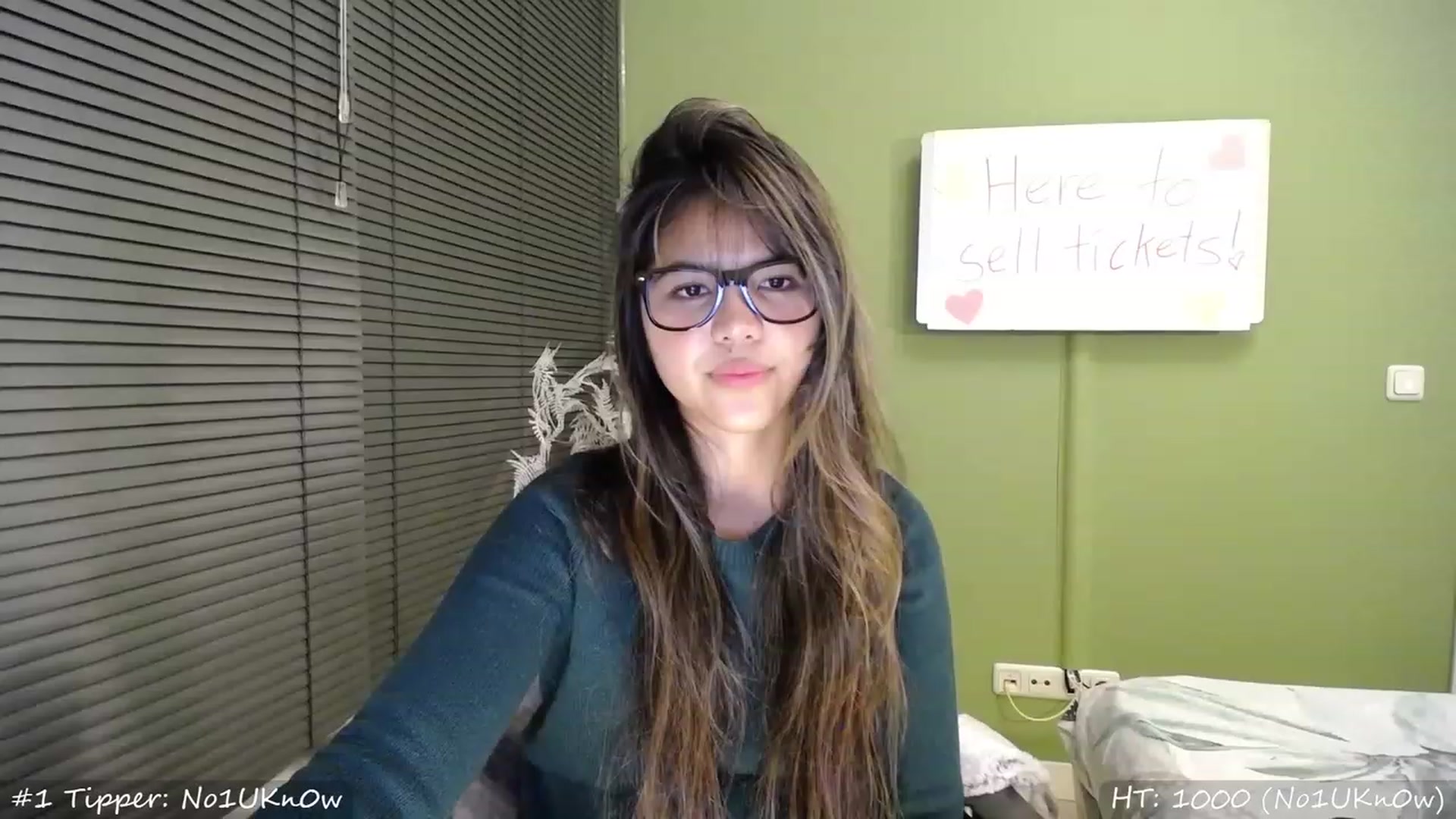 Gallery image thumbnail from MissMasie's myfreecams stream on, 09/15/2023, 21:28 image 17 of 20