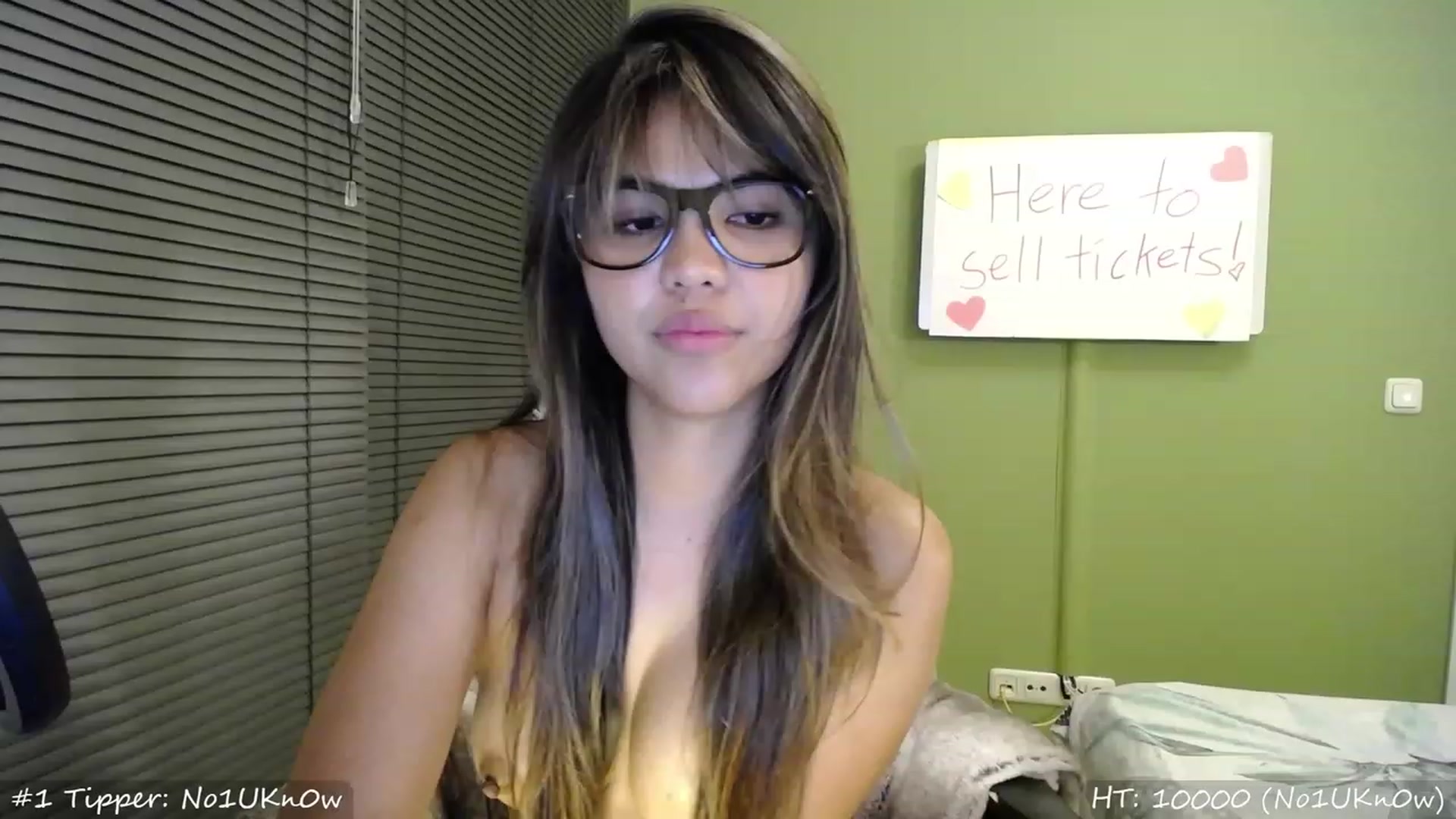Gallery image thumbnail from MissMasie's myfreecams stream on, 09/15/2023, 23:04 image 13 of 20