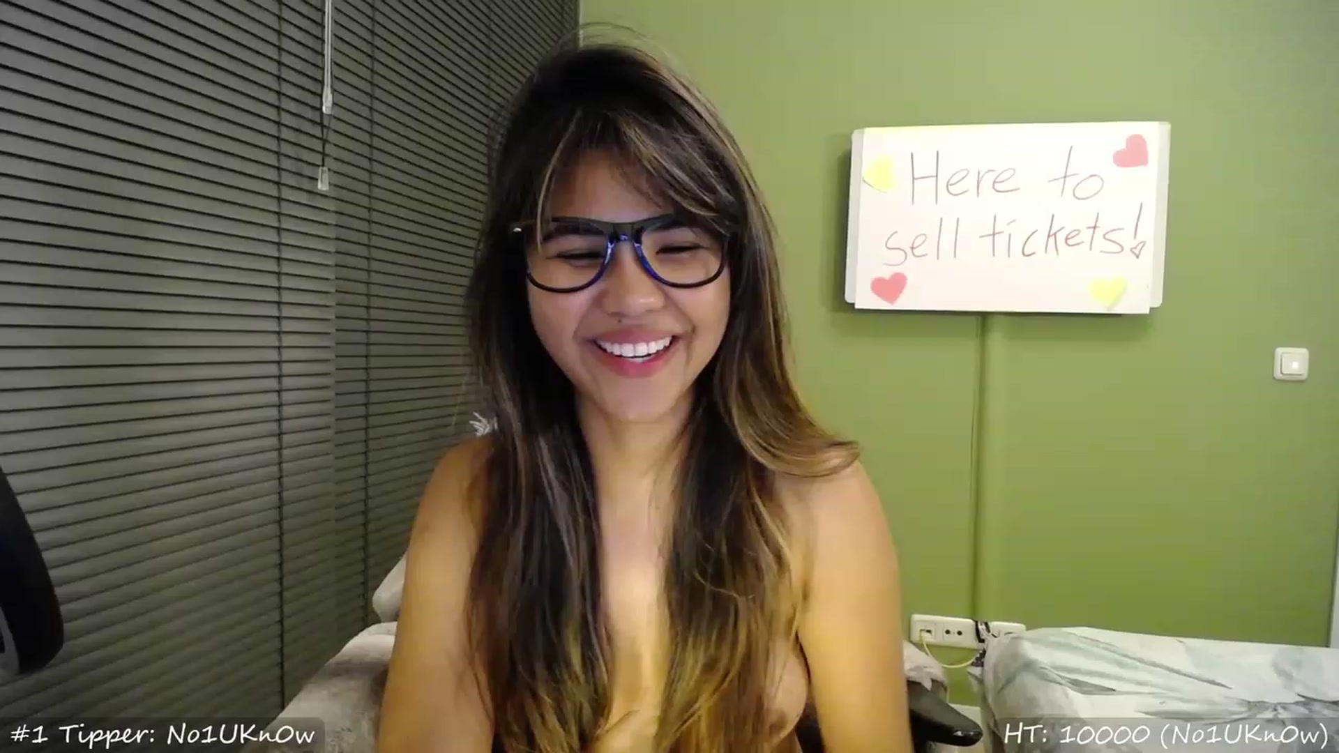Gallery image thumbnail from MissMasie's myfreecams stream on, 09/15/2023, 23:04 image 3 of 20