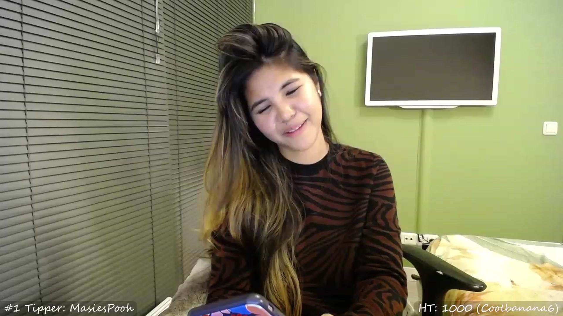 Gallery image thumbnail from MissMasie's myfreecams stream on, 09/22/2023, 21:01 image 13 of 20