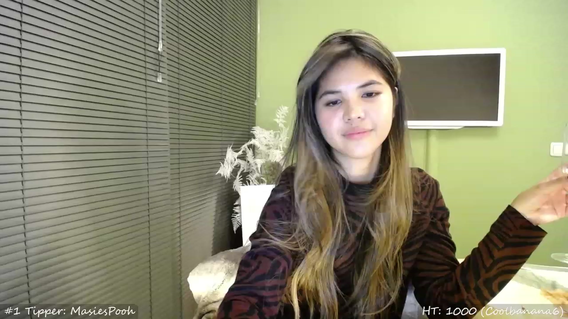 Gallery image thumbnail from MissMasie's myfreecams stream on, 09/22/2023, 21:01 image 9 of 20
