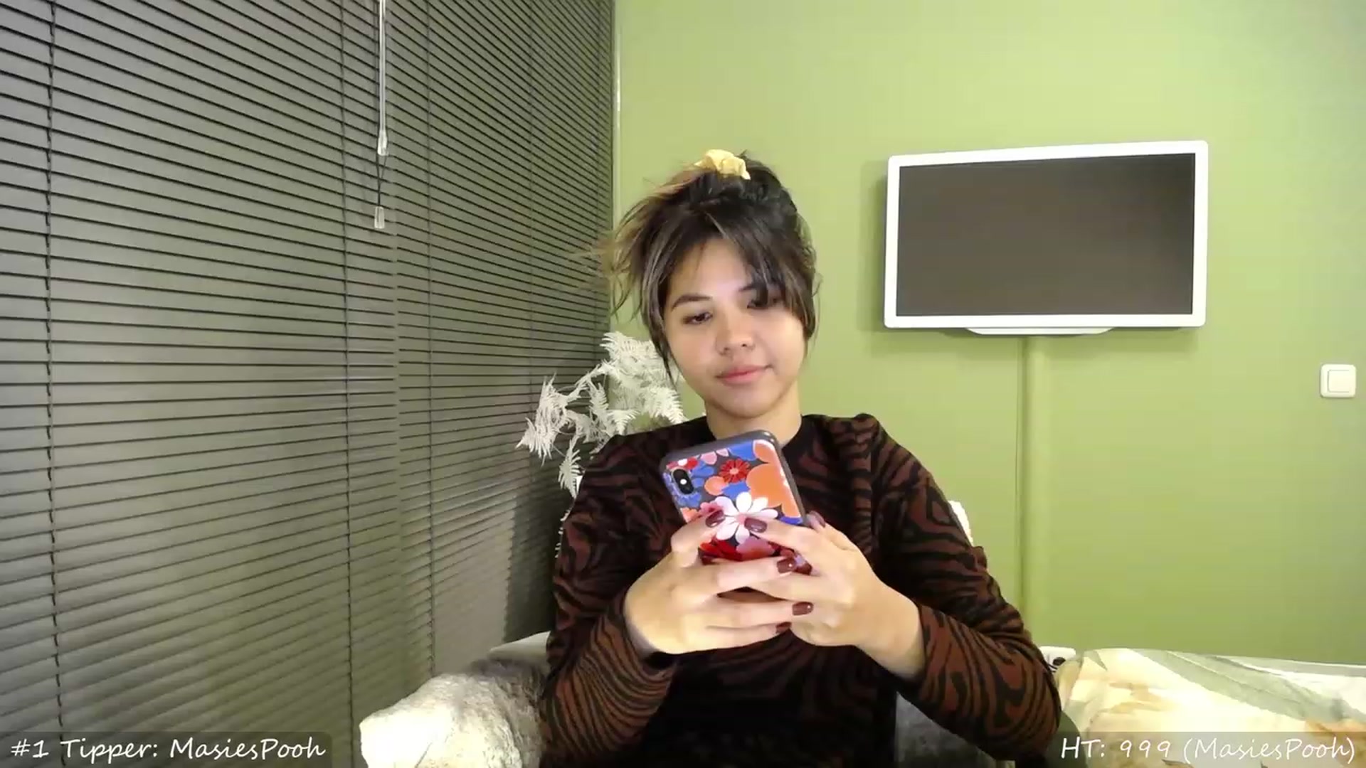 Gallery image thumbnail from MissMasie's myfreecams stream on, 09/22/2023, 21:01 image 7 of 20