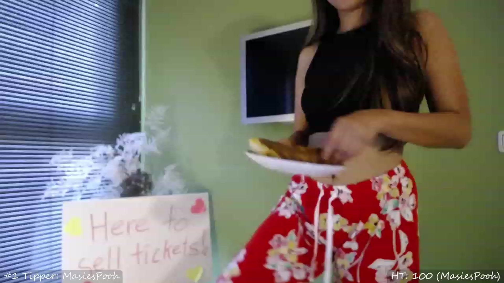 Gallery image thumbnail from MissMasie's myfreecams stream on, 09/23/2023, 06:53 image 12 of 20