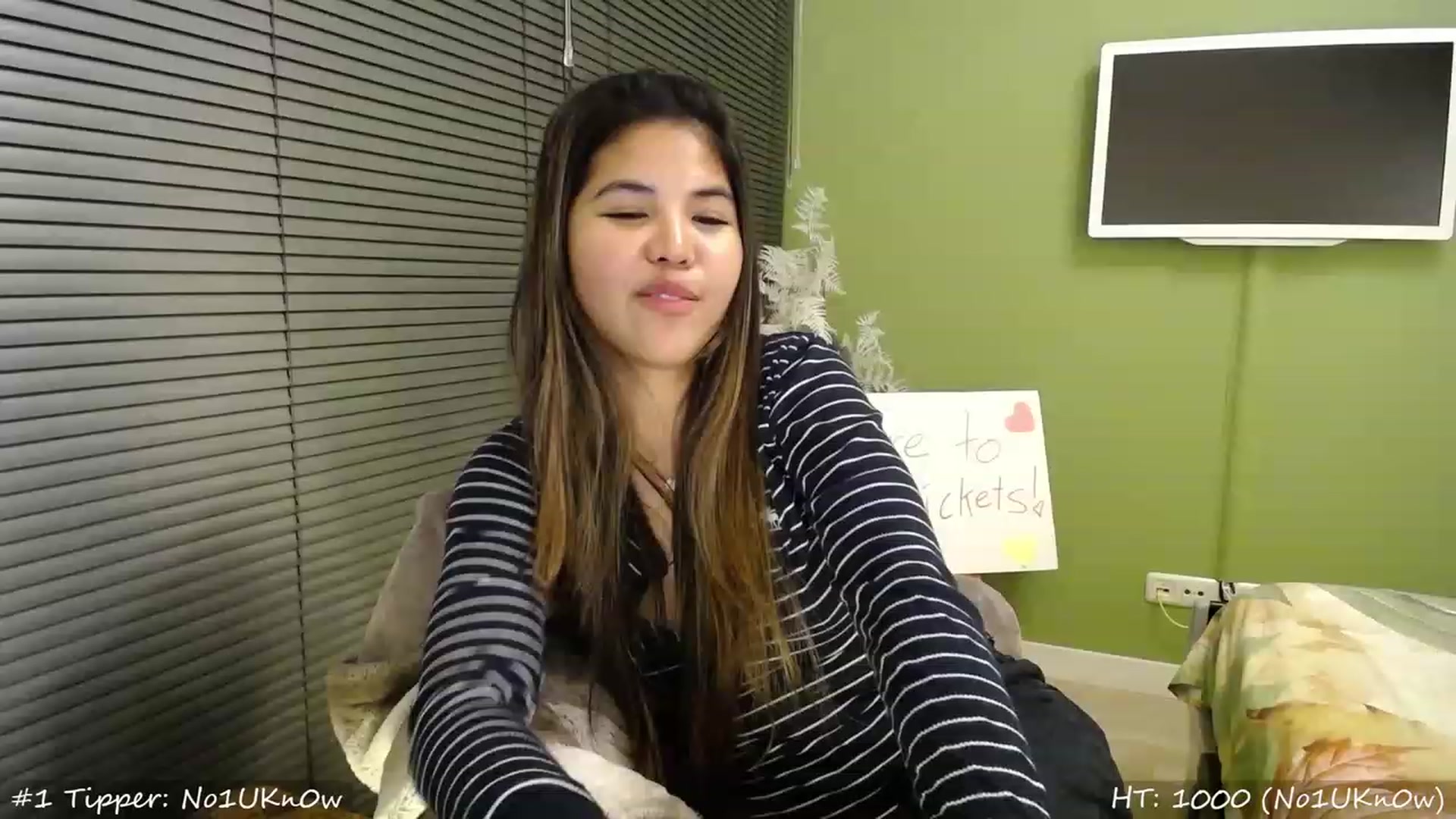 Gallery image thumbnail from MissMasie's myfreecams stream on, 09/24/2023, 21:01 image 18 of 20