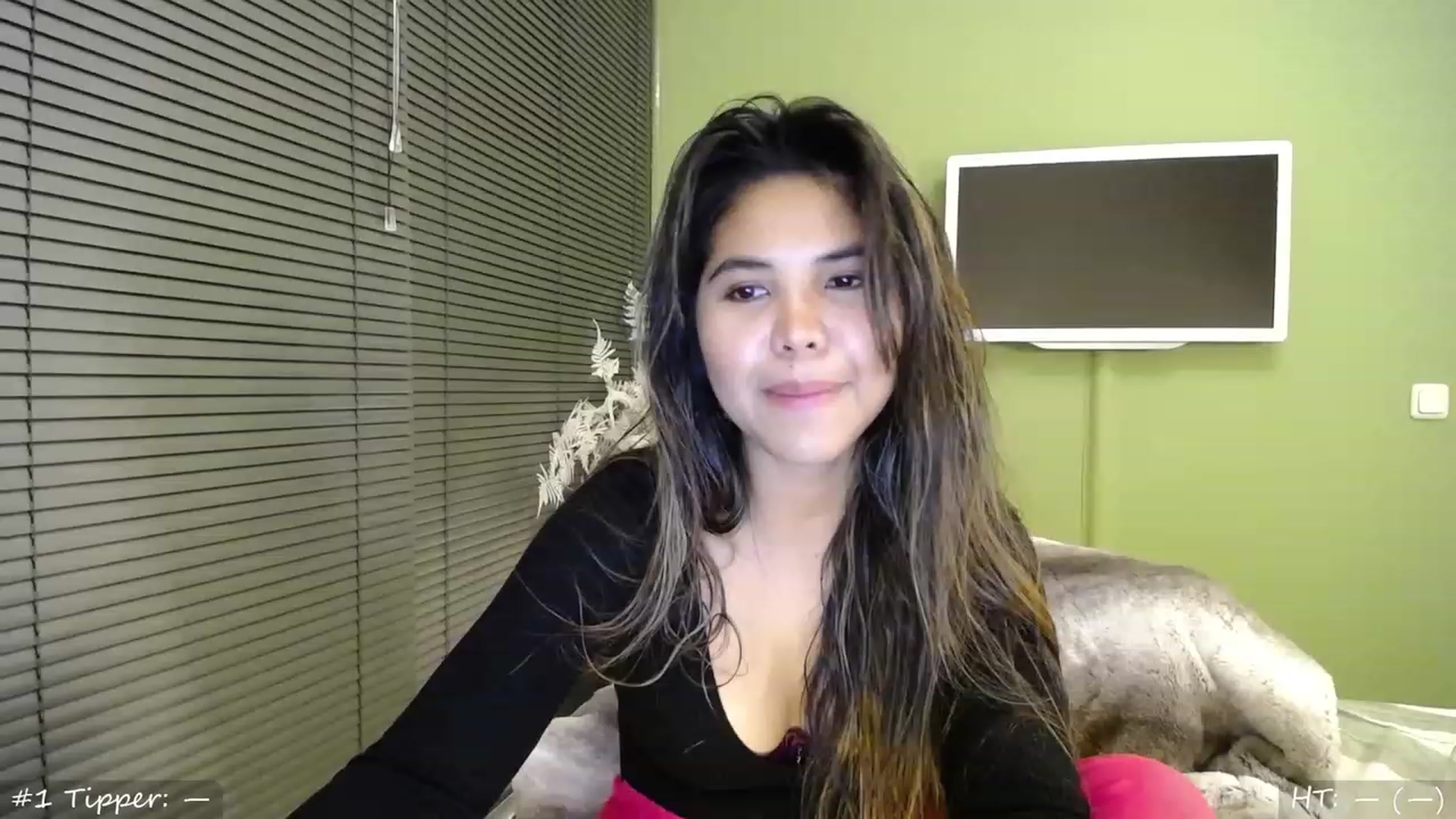 Gallery image thumbnail from MissMasie's myfreecams stream on, 09/29/2023, 21:40 image 1 of 20