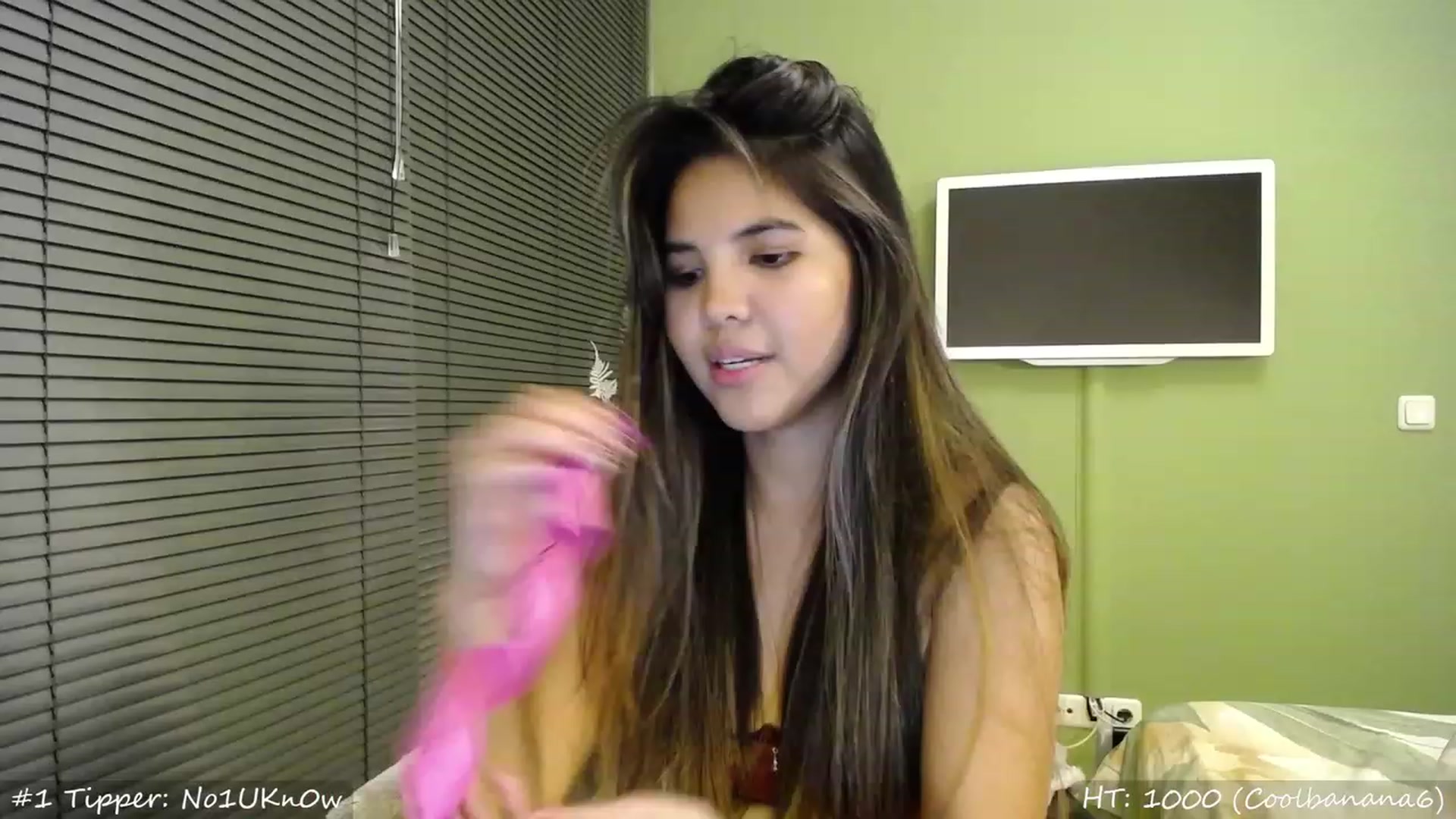Gallery image thumbnail from MissMasie's myfreecams stream on, 09/29/2023, 21:40 image 14 of 20