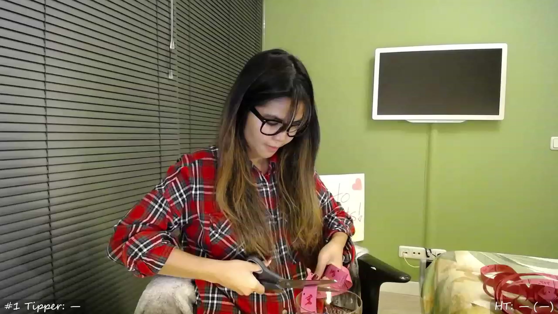 Gallery image thumbnail from MissMasie's myfreecams stream on, 09/30/2023, 21:13 image 3 of 20