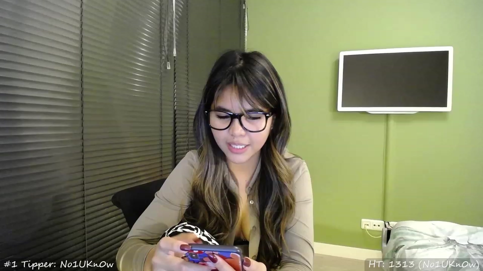 Gallery image thumbnail from MissMasie's myfreecams stream on, 10/06/2023, 22:09 image 8 of 20