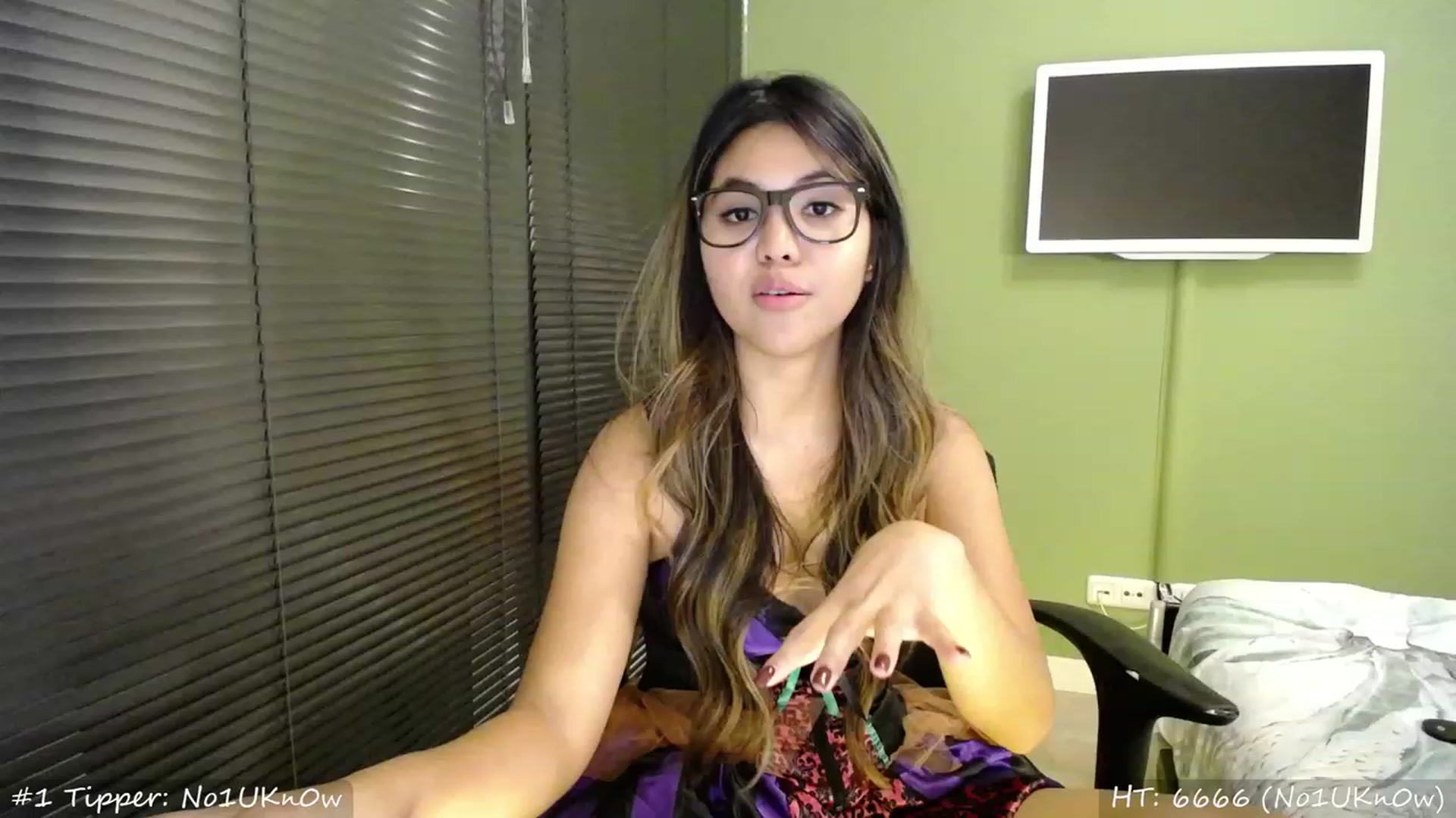 Gallery image thumbnail from MissMasie's myfreecams stream on, 10/06/2023, 23:03 image 10 of 20
