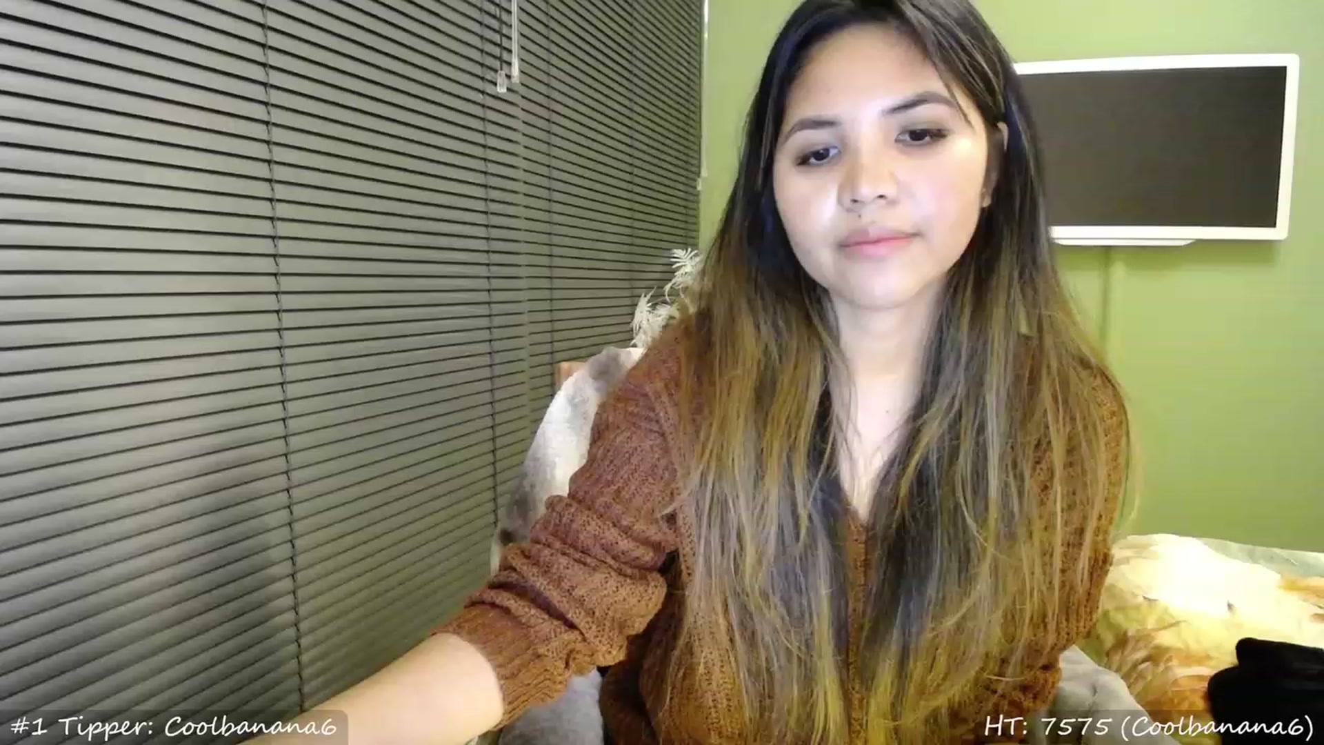 Gallery image thumbnail from MissMasie's myfreecams stream on, 11/10/2023, 22:53 image 6 of 20
