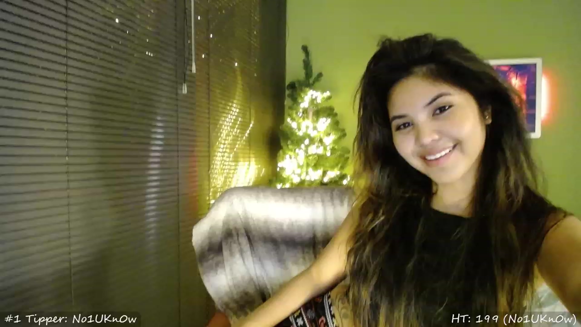 Gallery image thumbnail from MissMasie's myfreecams stream on, 12/02/2023, 22:21 image 11 of 20