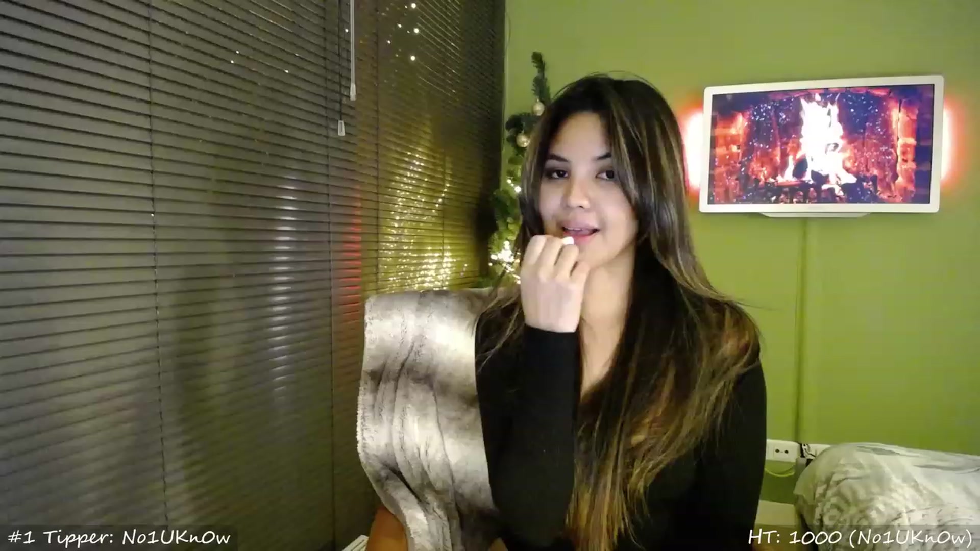 Gallery image thumbnail from MissMasie's myfreecams stream on, 12/03/2023, 21:01 image 20 of 20