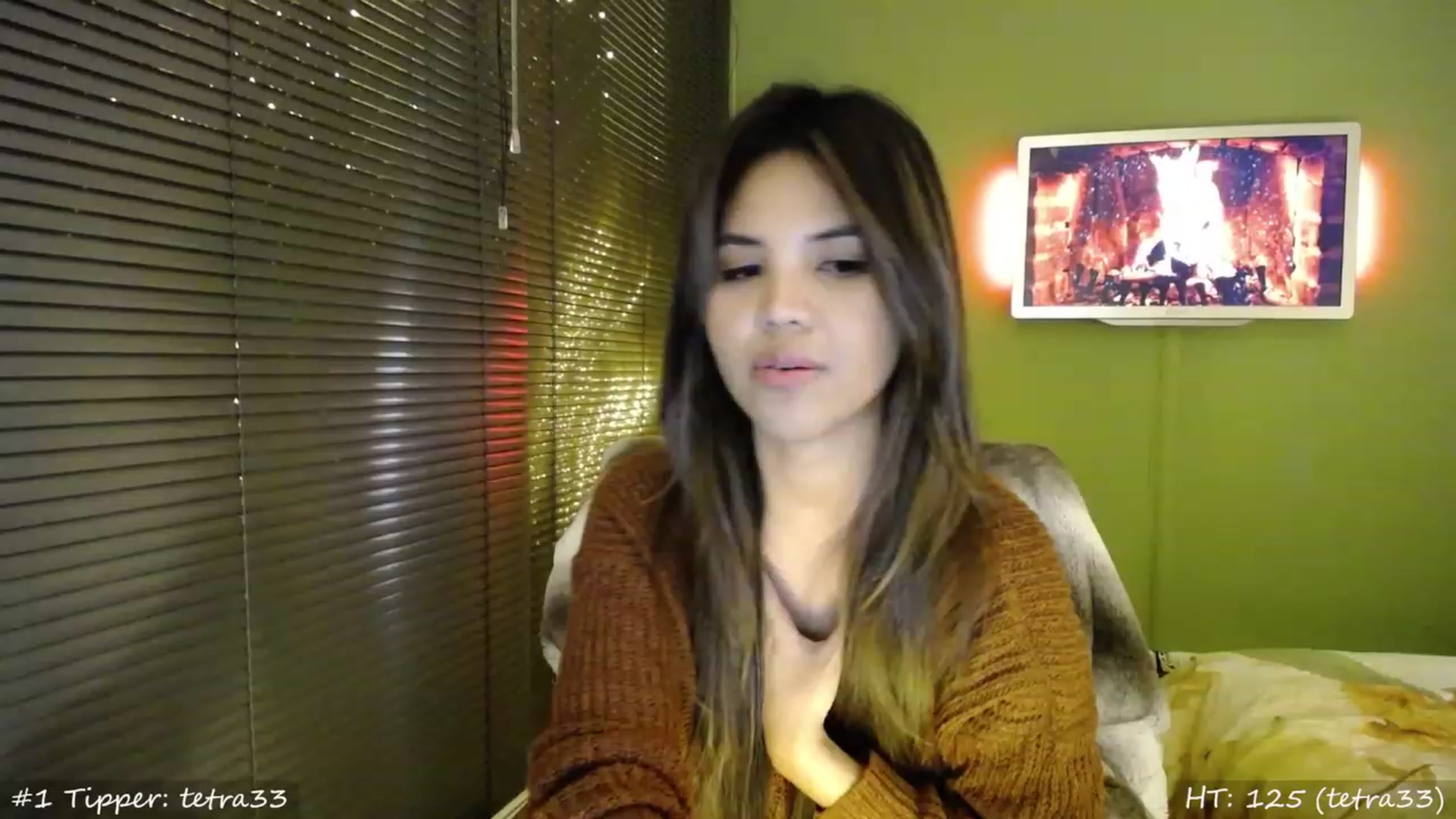 Gallery image thumbnail from MissMasie's myfreecams stream on, 12/08/2023, 23:58 image 8 of 20
