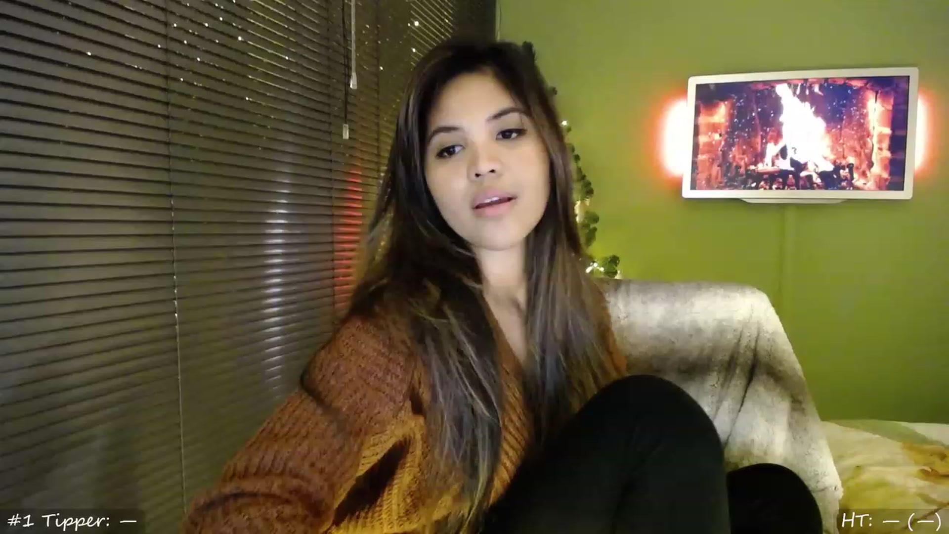 Gallery image thumbnail from MissMasie's myfreecams stream on, 12/08/2023, 23:58 image 1 of 20