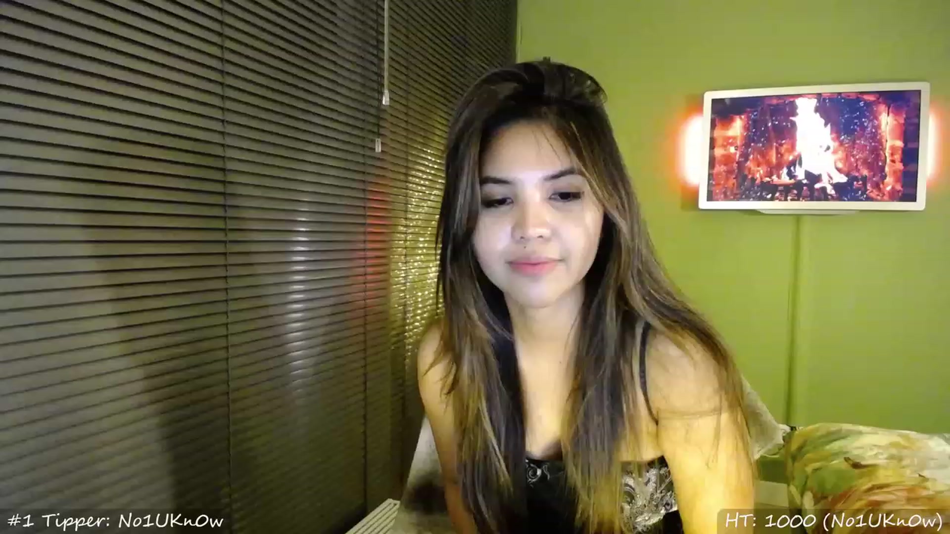 Gallery image thumbnail from MissMasie's myfreecams stream on, 12/10/2023, 02:07 image 4 of 20