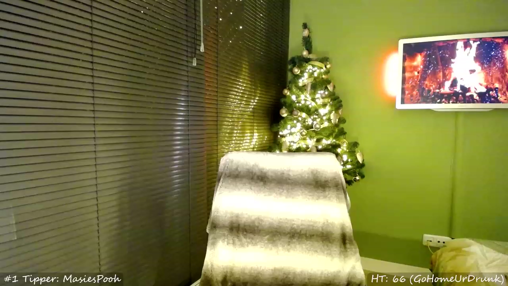 Gallery image thumbnail from MissMasie's myfreecams stream on, 12/23/2023, 22:31 image 3 of 20