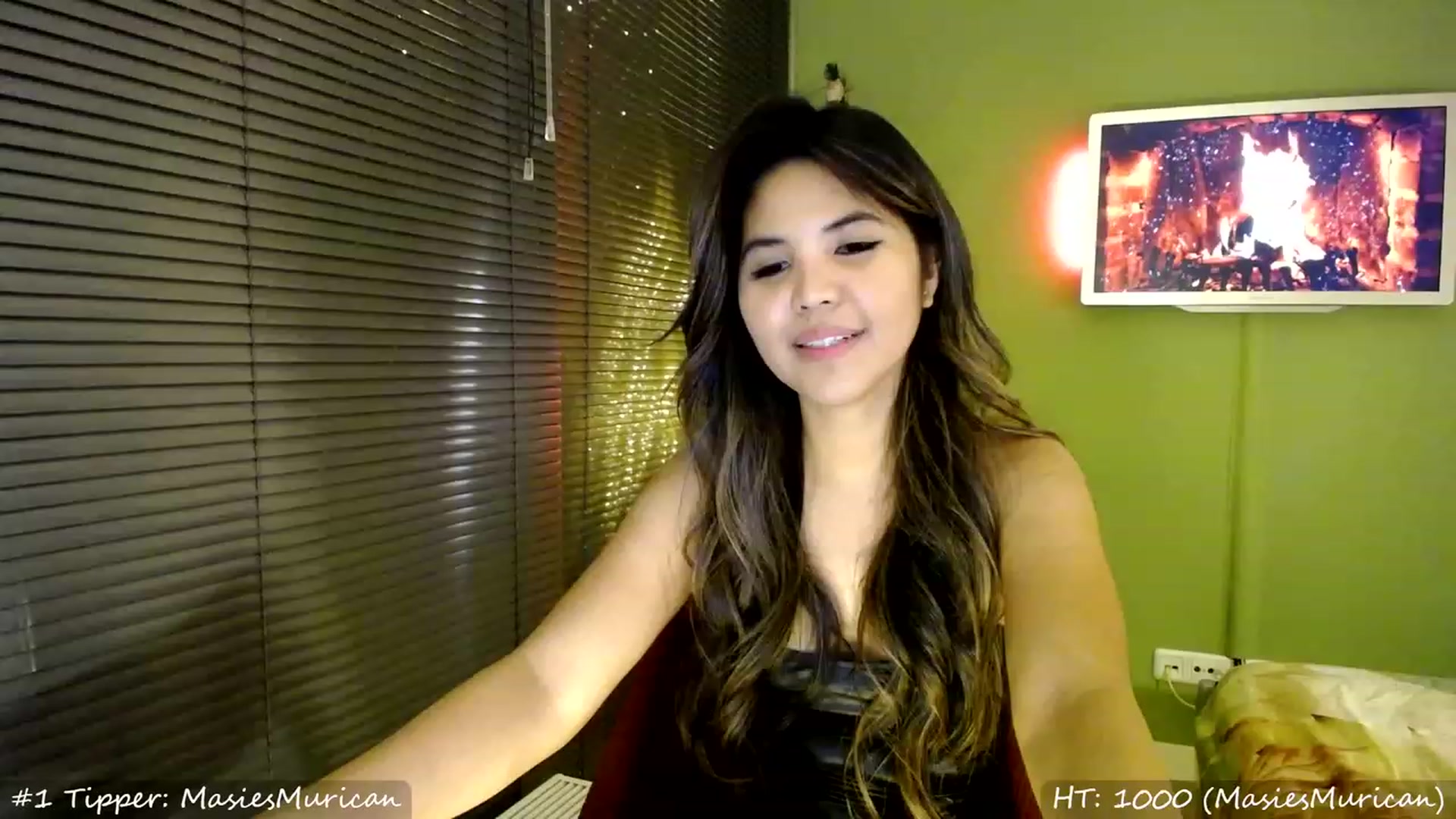 Gallery image thumbnail from MissMasie's myfreecams stream on, 12/26/2023, 23:21 image 8 of 20