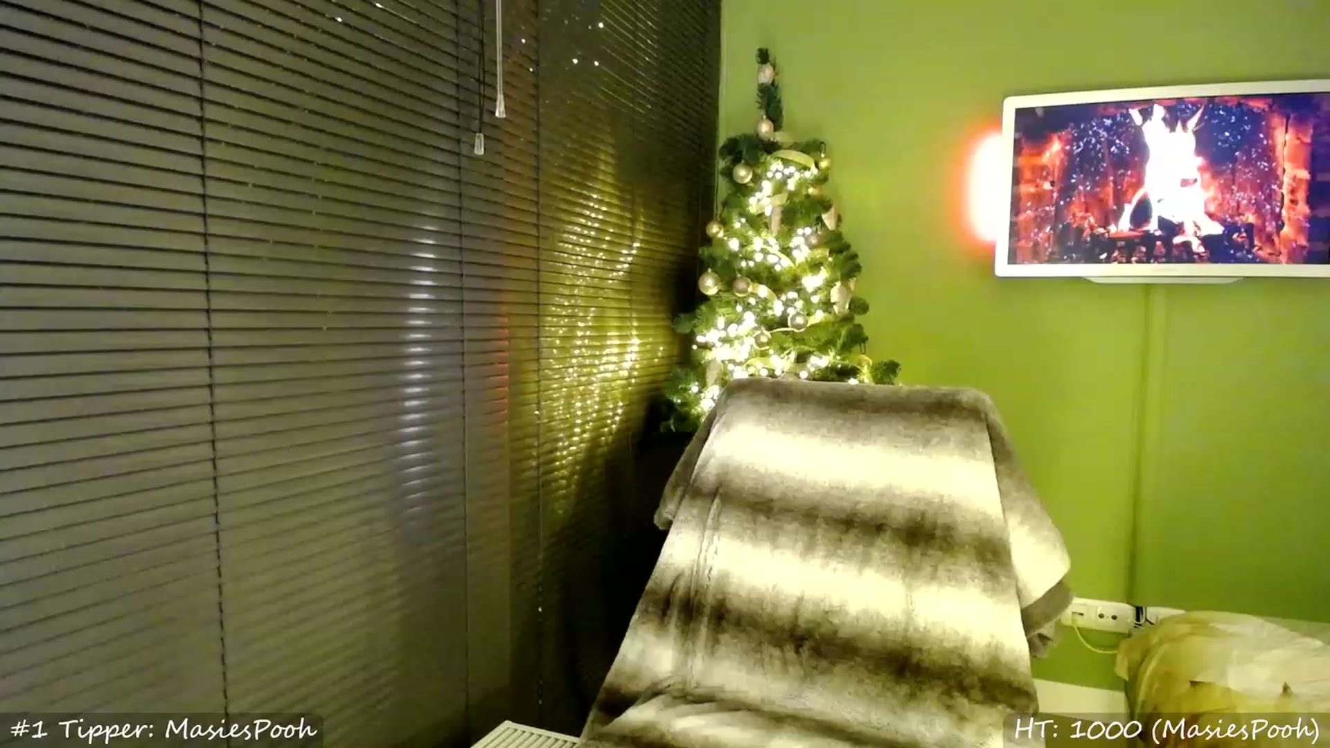 Gallery image thumbnail from MissMasie's myfreecams stream on, 12/29/2023, 22:33 image 9 of 20