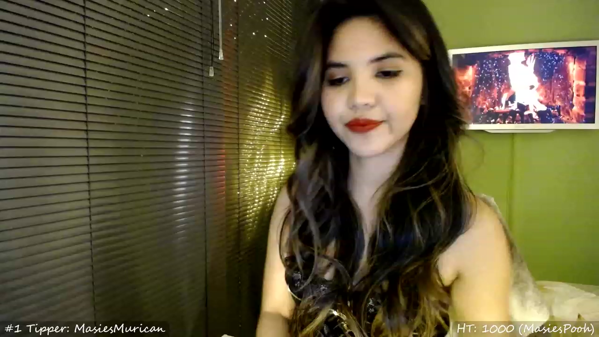 Gallery image thumbnail from MissMasie's myfreecams stream on, 12/29/2023, 22:33 image 11 of 20