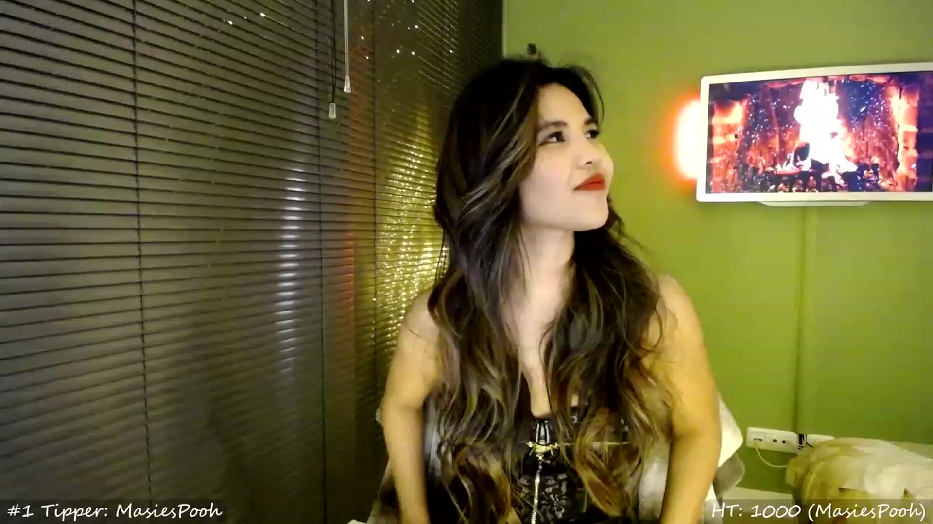 Gallery image thumbnail from MissMasie's myfreecams stream on, 12/29/2023, 22:33 image 6 of 20