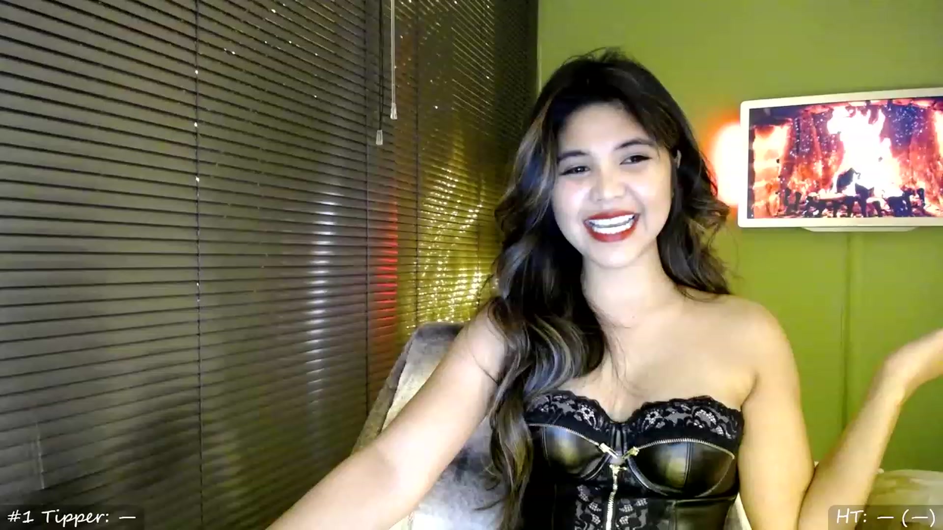 Gallery image thumbnail from MissMasie's myfreecams stream on, 12/29/2023, 22:33 image 1 of 20