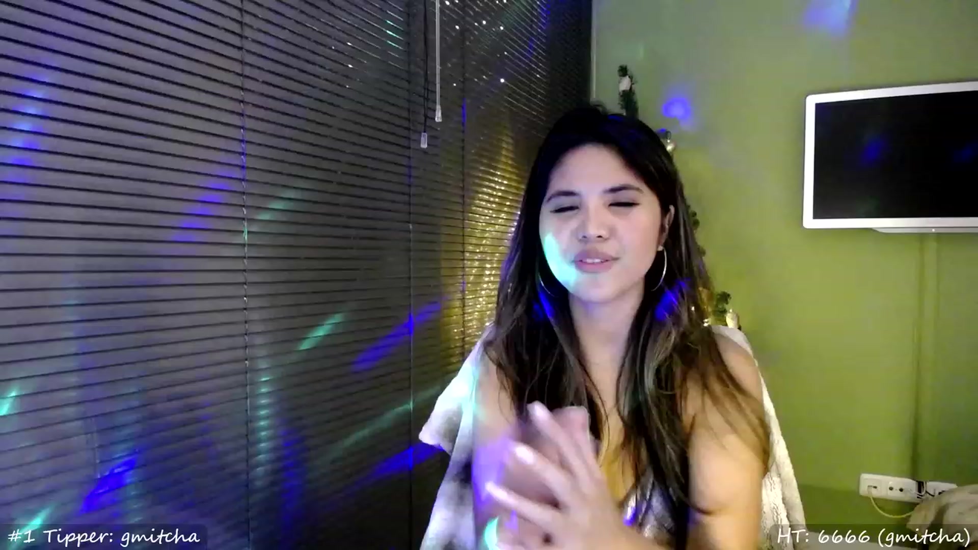Gallery image thumbnail from MissMasie's myfreecams stream on, 12/30/2023, 23:44 image 12 of 20