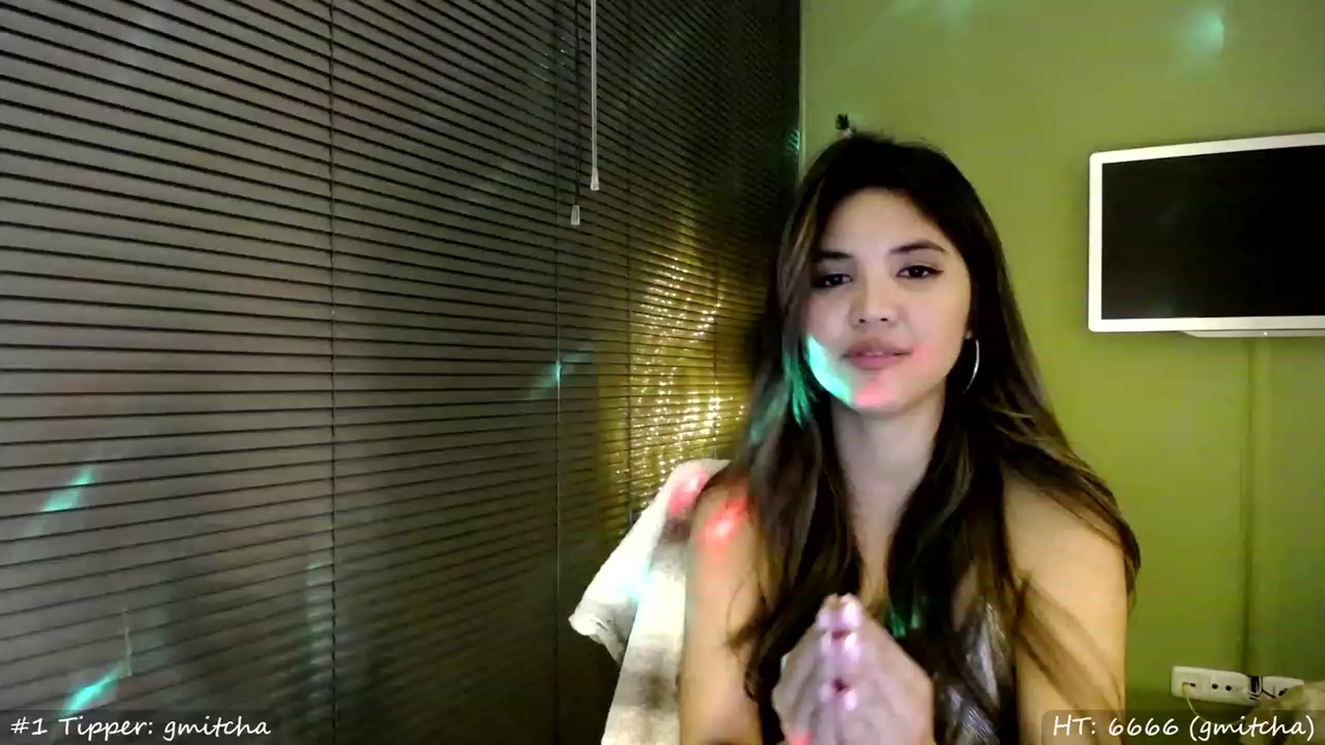 Gallery image thumbnail from MissMasie's myfreecams stream on, 12/31/2023, 24:01 image 20 of 20