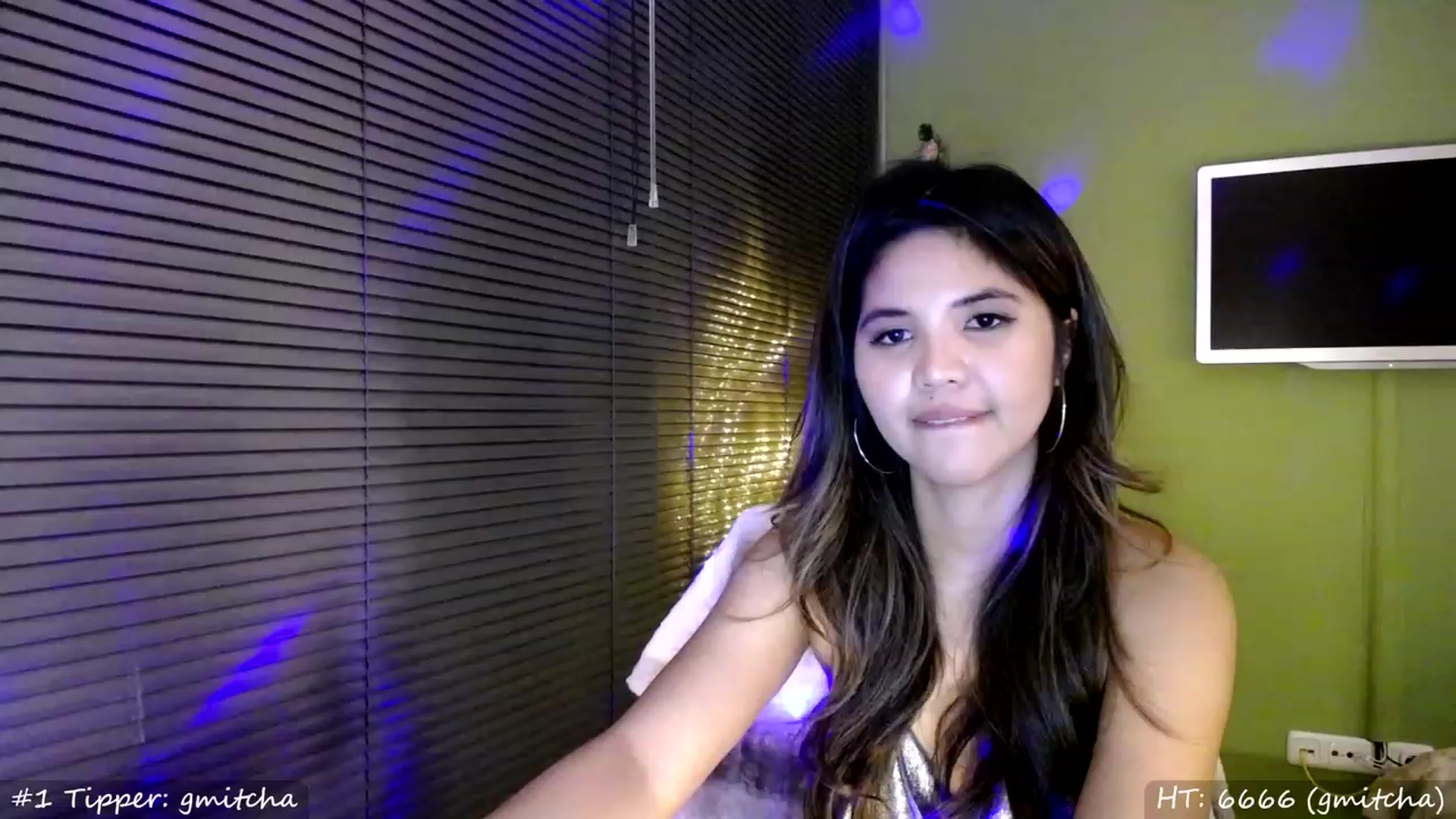 Gallery image thumbnail from MissMasie's myfreecams stream on, 12/31/2023, 24:01 image 15 of 20