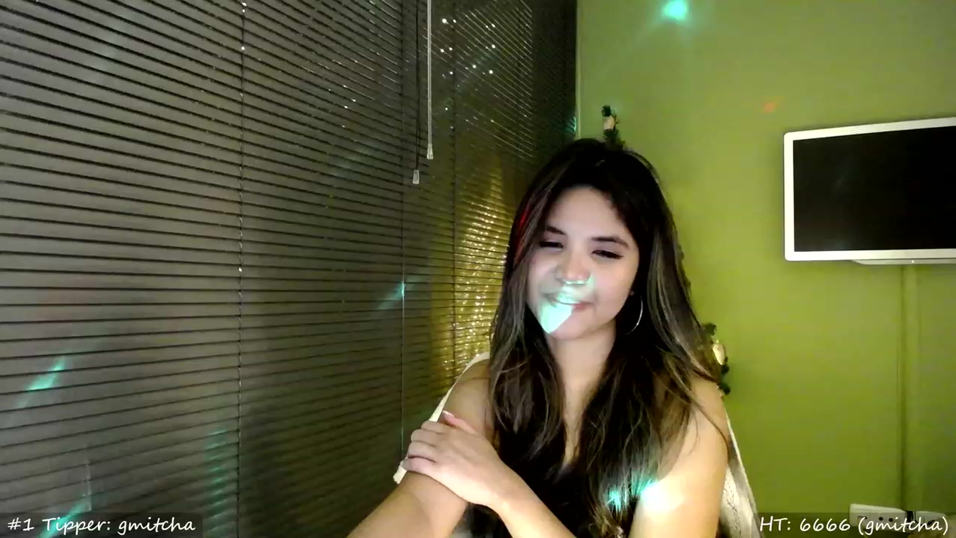 Gallery image thumbnail from MissMasie's myfreecams stream on, 12/31/2023, 24:01 image 5 of 20