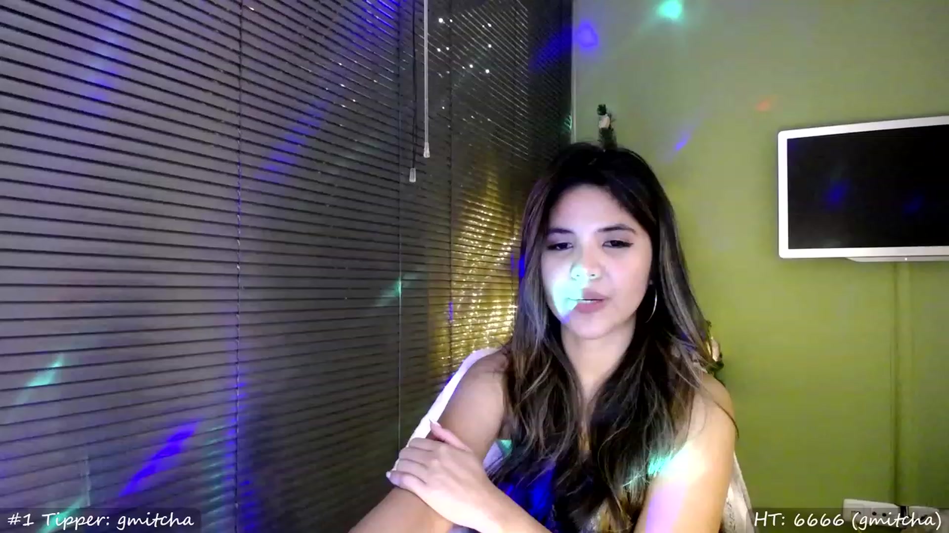 Gallery image thumbnail from MissMasie's myfreecams stream on, 12/31/2023, 24:01 image 6 of 20