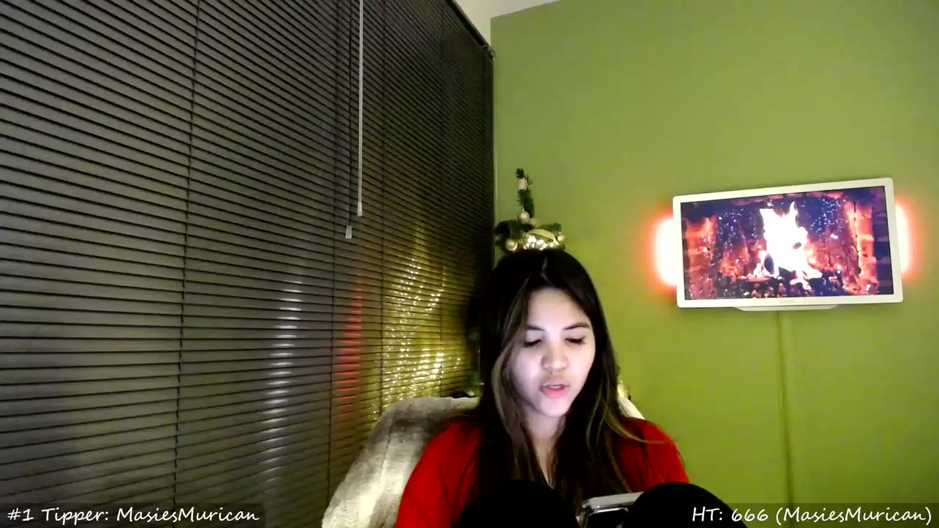 Gallery image thumbnail from MissMasie's myfreecams stream on, 01/06/2024, 03:46 image 10 of 20