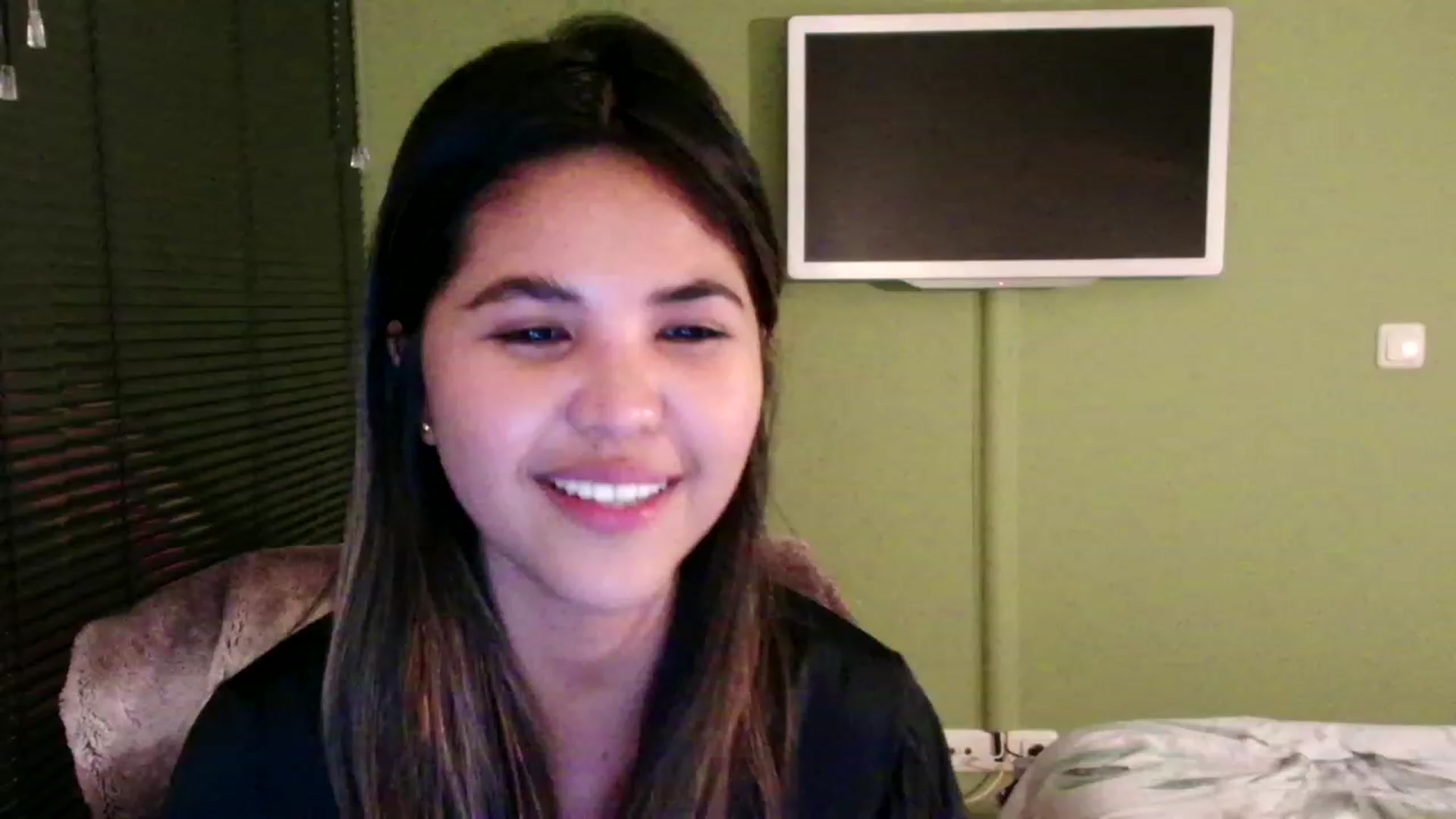 Gallery image thumbnail from MissMasie's myfreecams stream on, 03/03/2024, 01:28 image 13 of 20